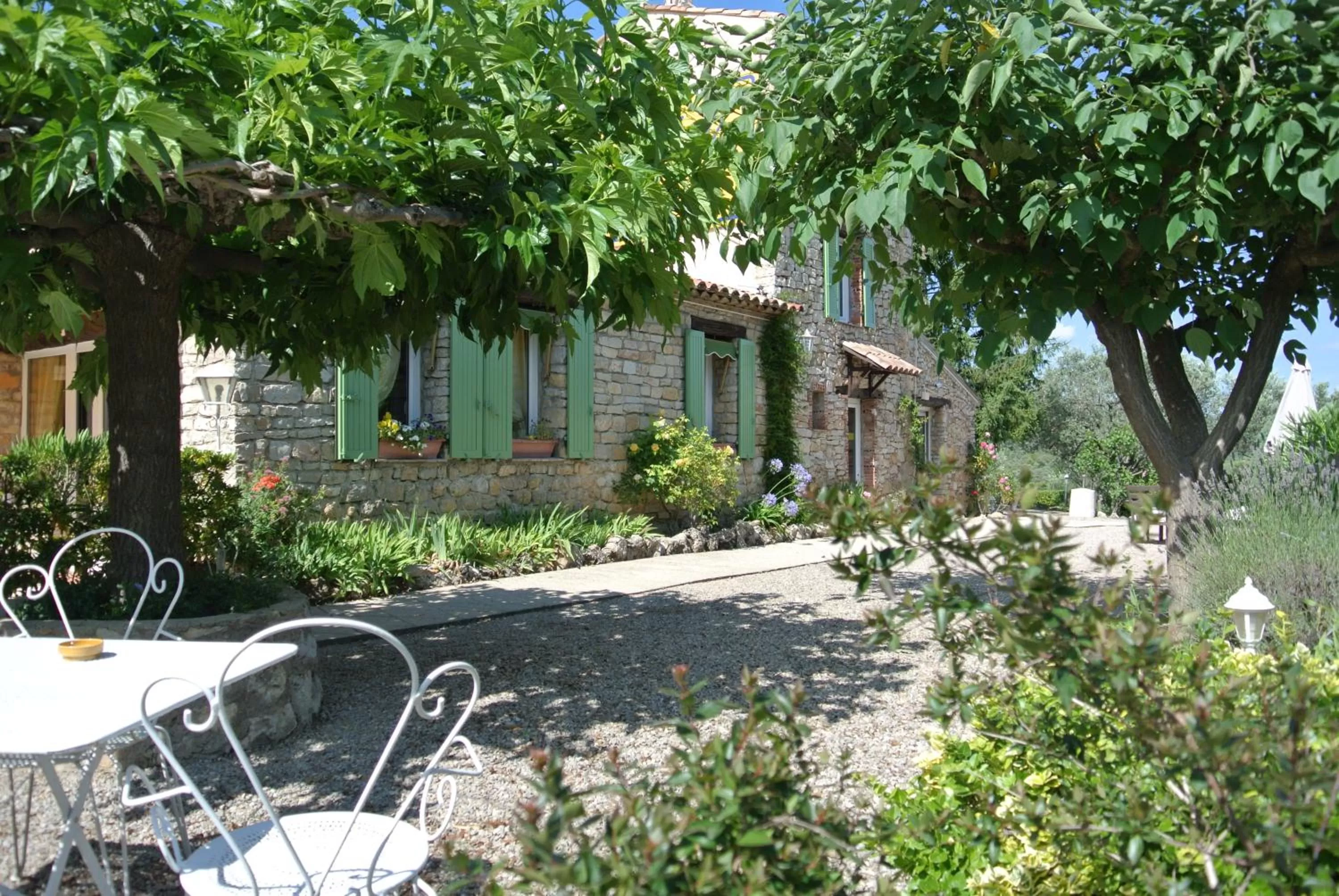 Facade/entrance in La Vieille Bastide