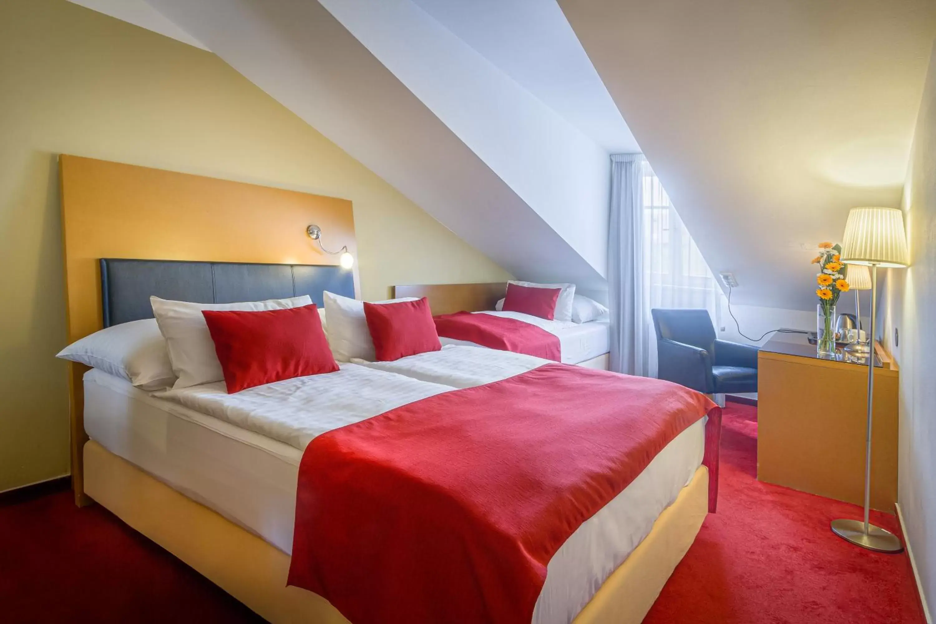 Bedroom, Bed in Theatrino Hotel