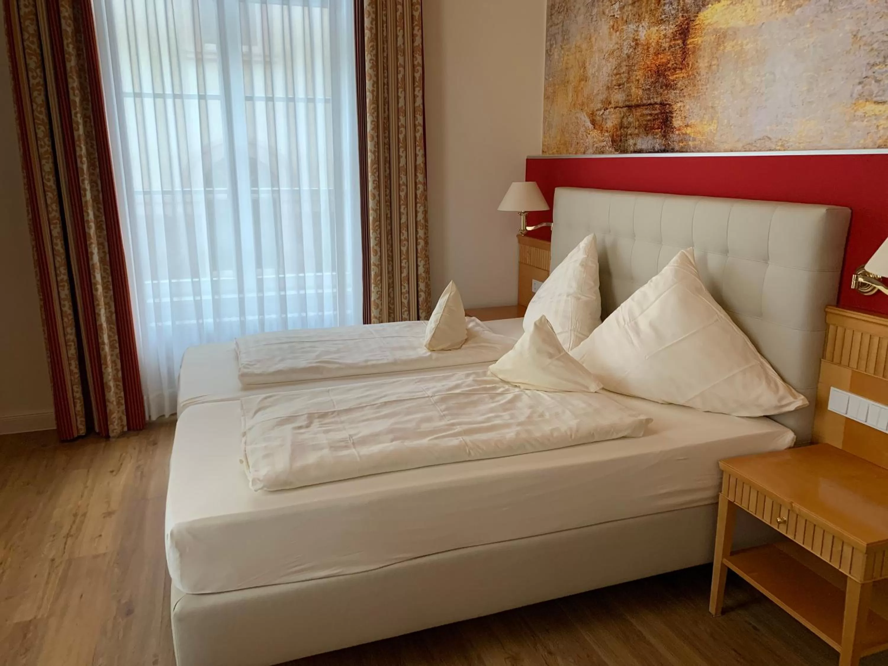 Bed in Villa Thea Hotel am Rosengarten