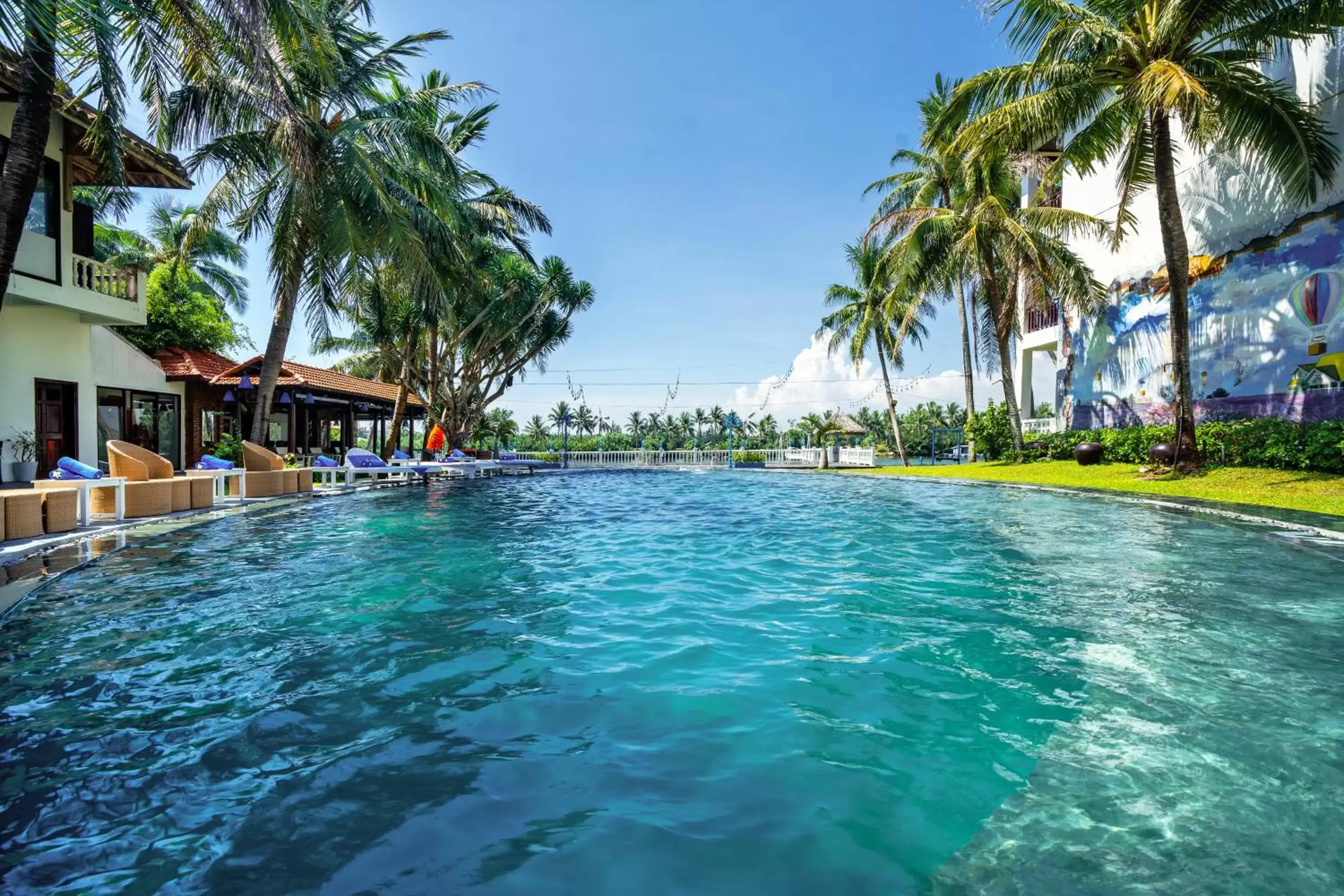 Swimming pool in River Beach Resort & Residences Swimming pool in River Beach Resort & Residences