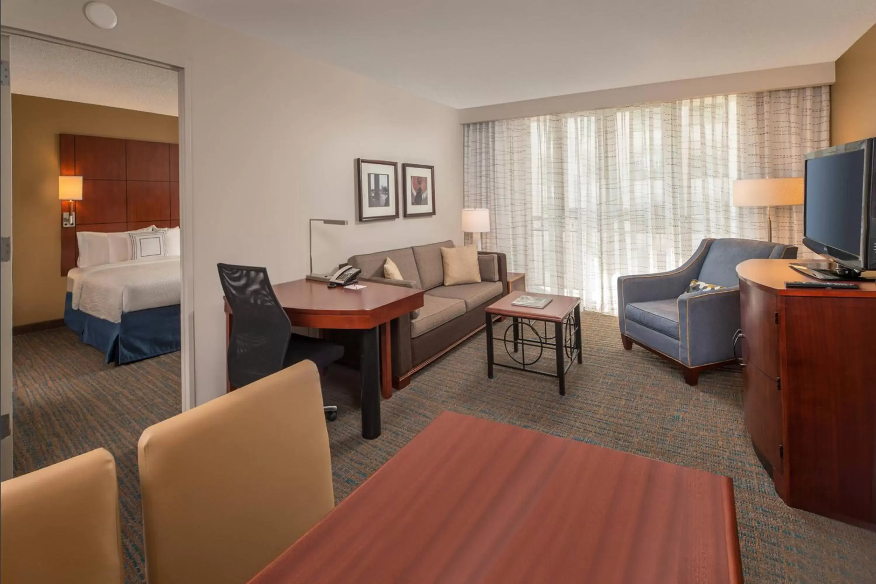 Living room, Seating Area in Residence Inn Bethesda Downtown