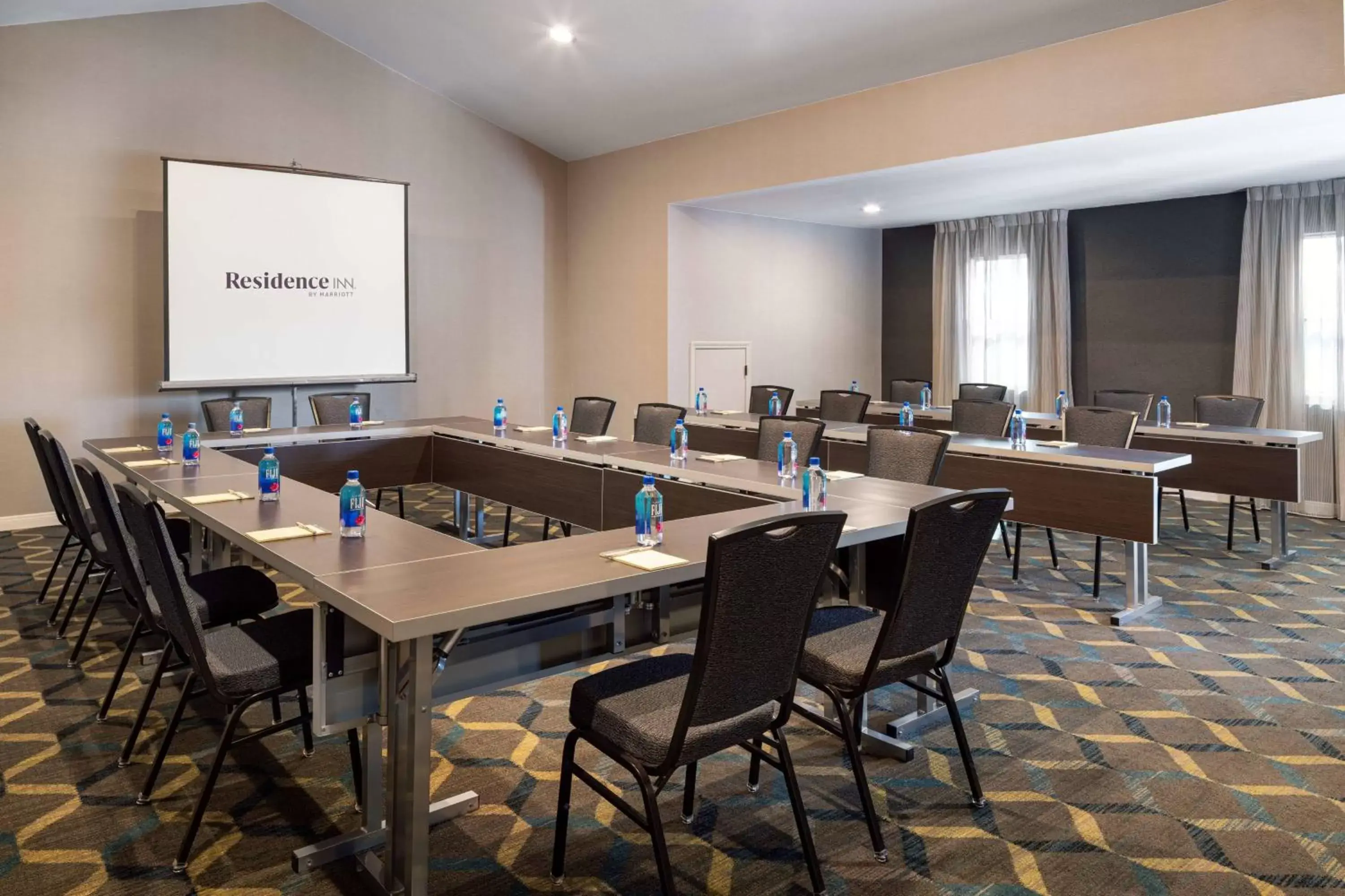 Meeting/conference room in Residence Inn by Marriott Long Beach