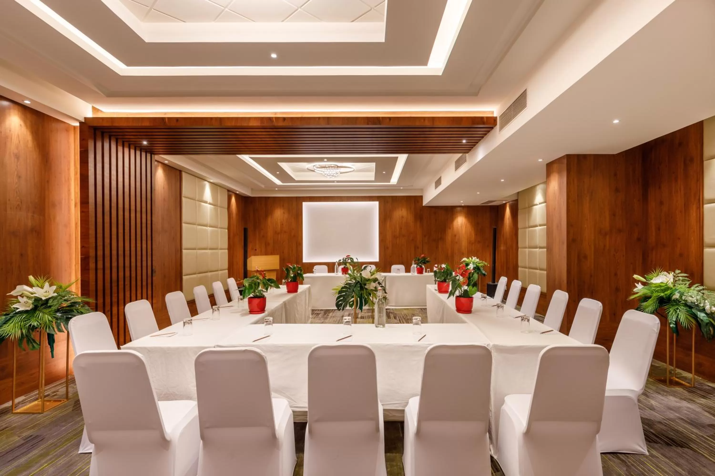 Banquet/Function facilities in Hotel Thrive, A Tropical Courtyard