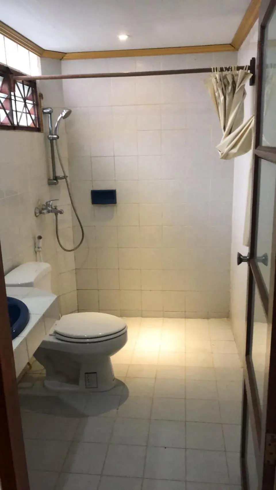Bathroom in Chaweng Resort