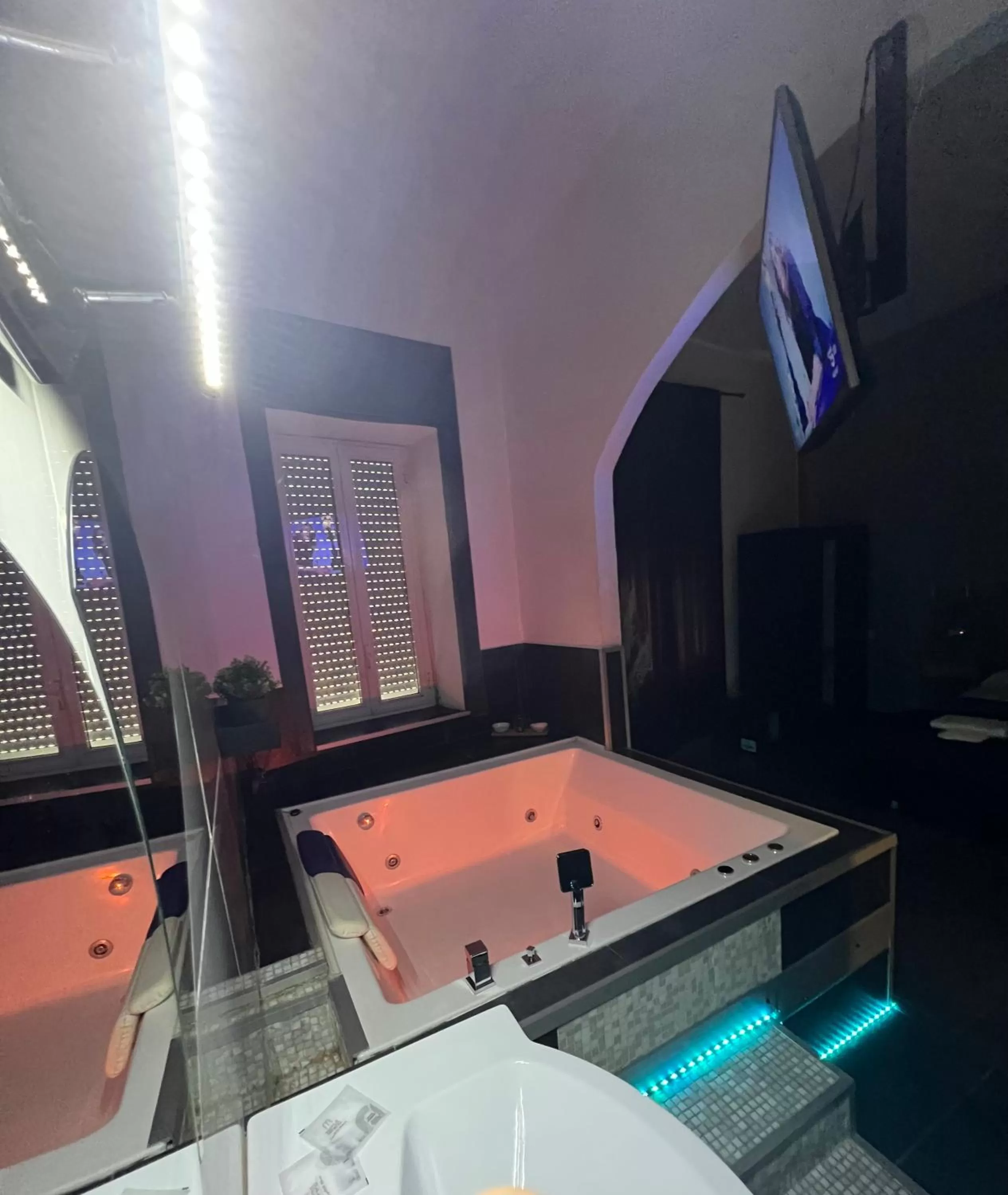 Hot Tub in Beb al numero 15