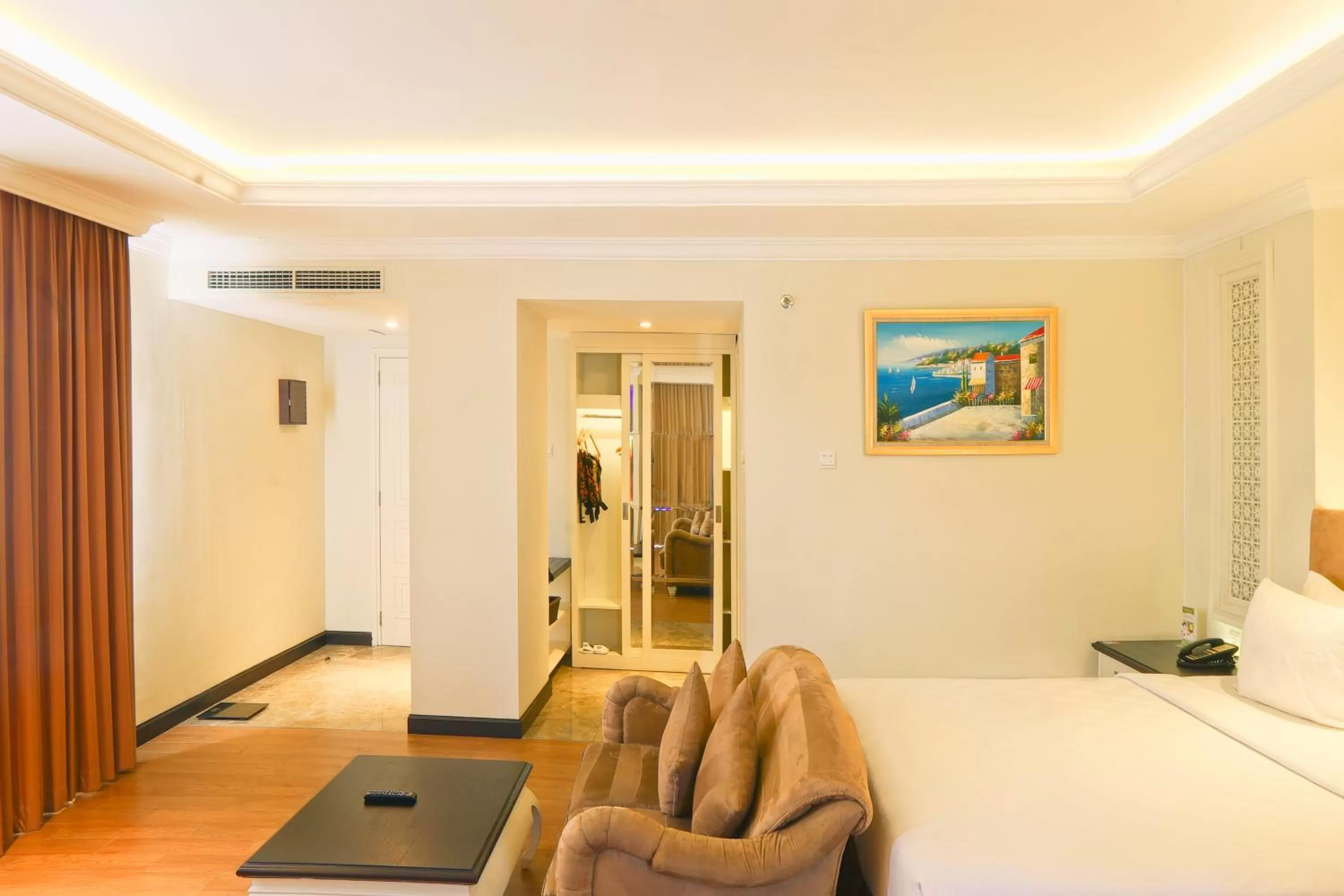 Bedroom, Bed in Swiss-Belhotel Lampung