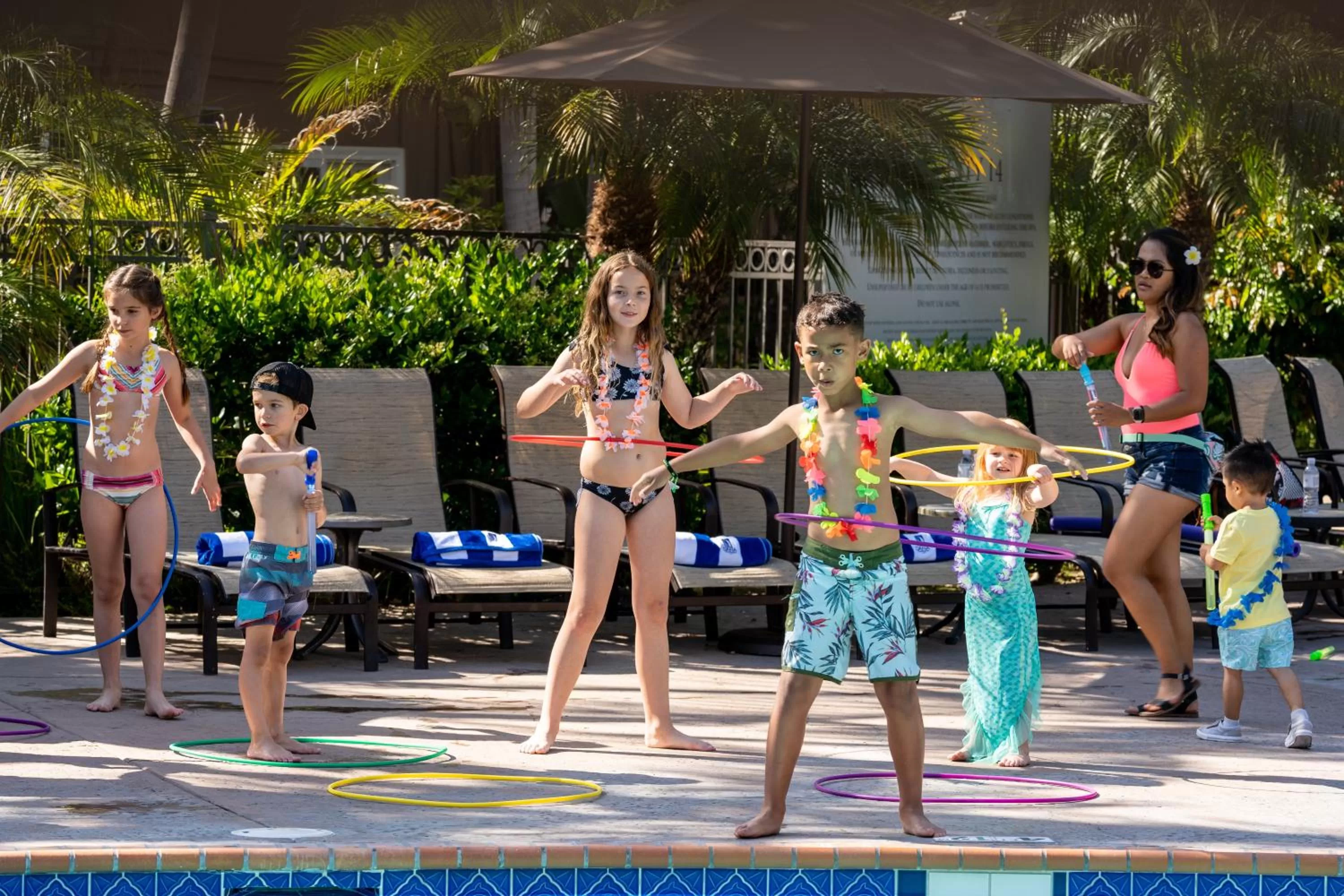 People in The Dana on Mission Bay