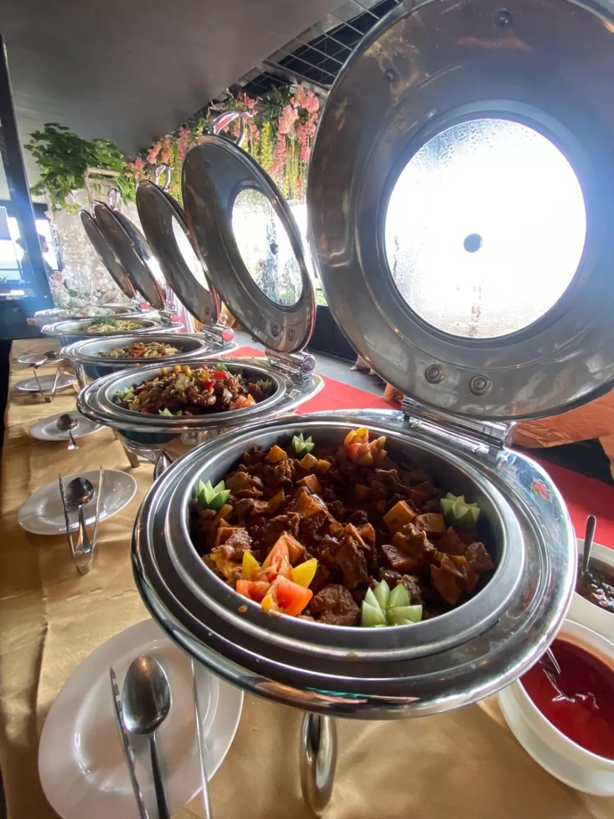 Meals in Neo Hotel Puri Indah