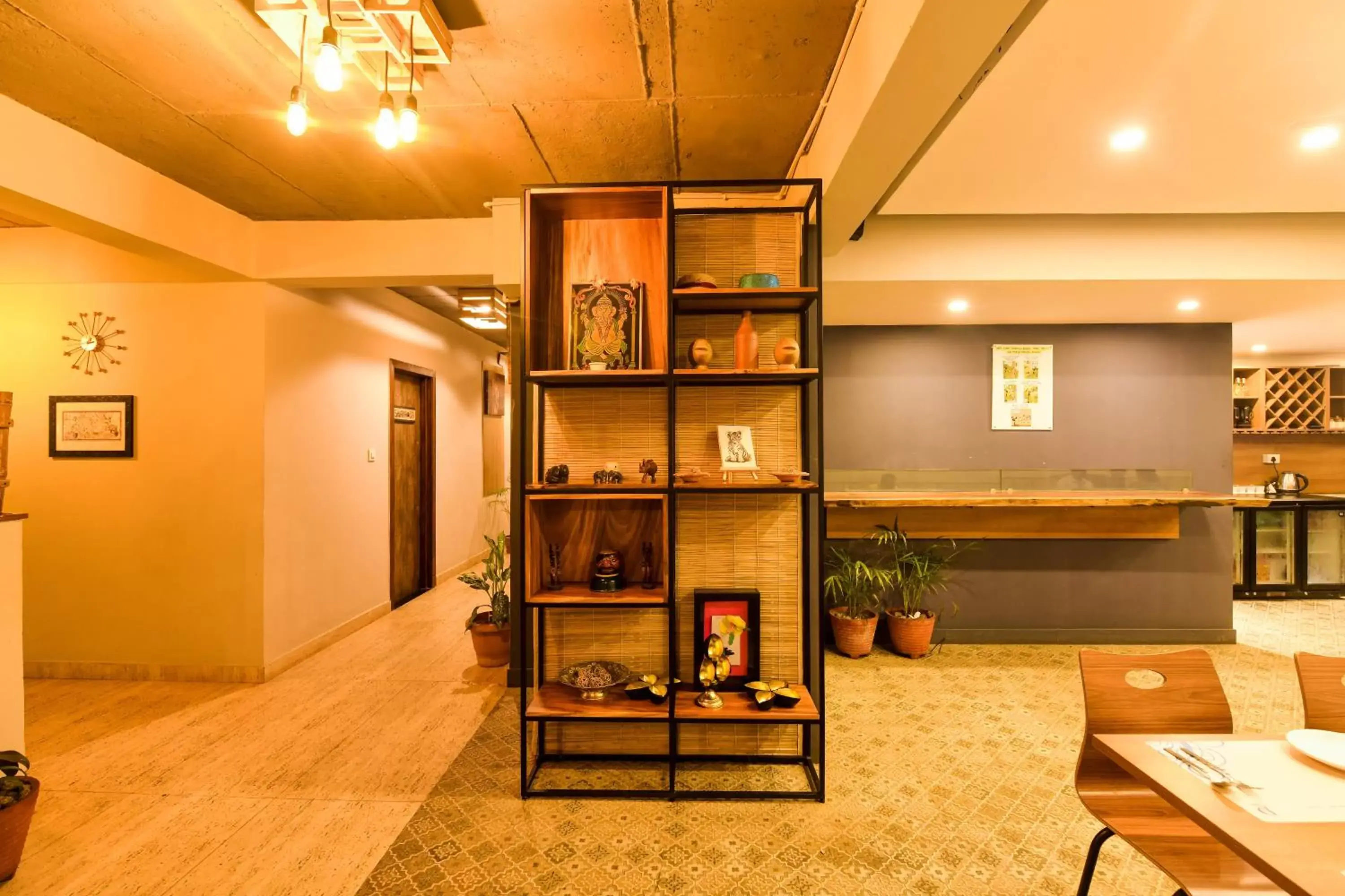 Restaurant/places to eat in SAFARI QUEST Restaurant/places to eat in SAFARI QUEST