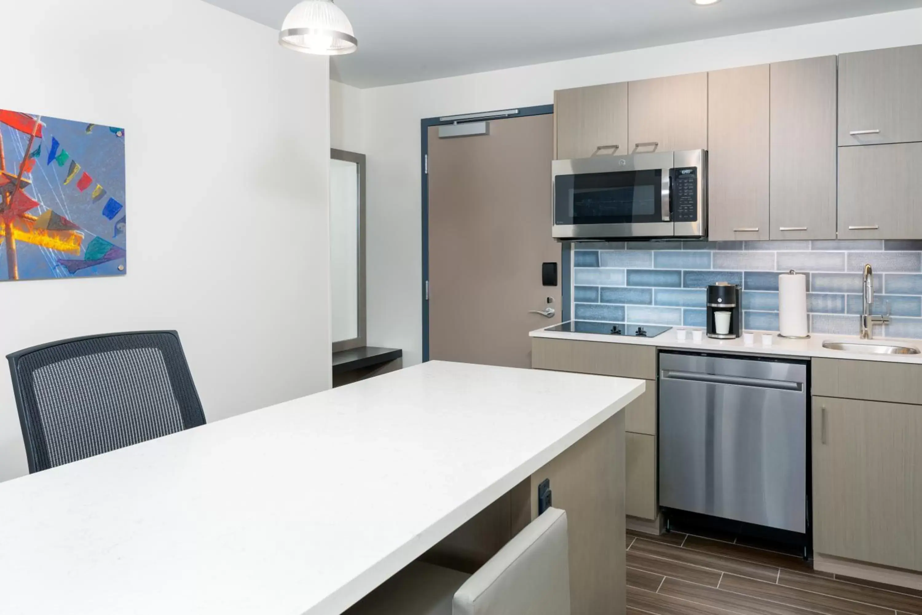 Kitchen or kitchenette, Kitchen/Kitchenette in Hyatt House Tampa Airport/Westshore