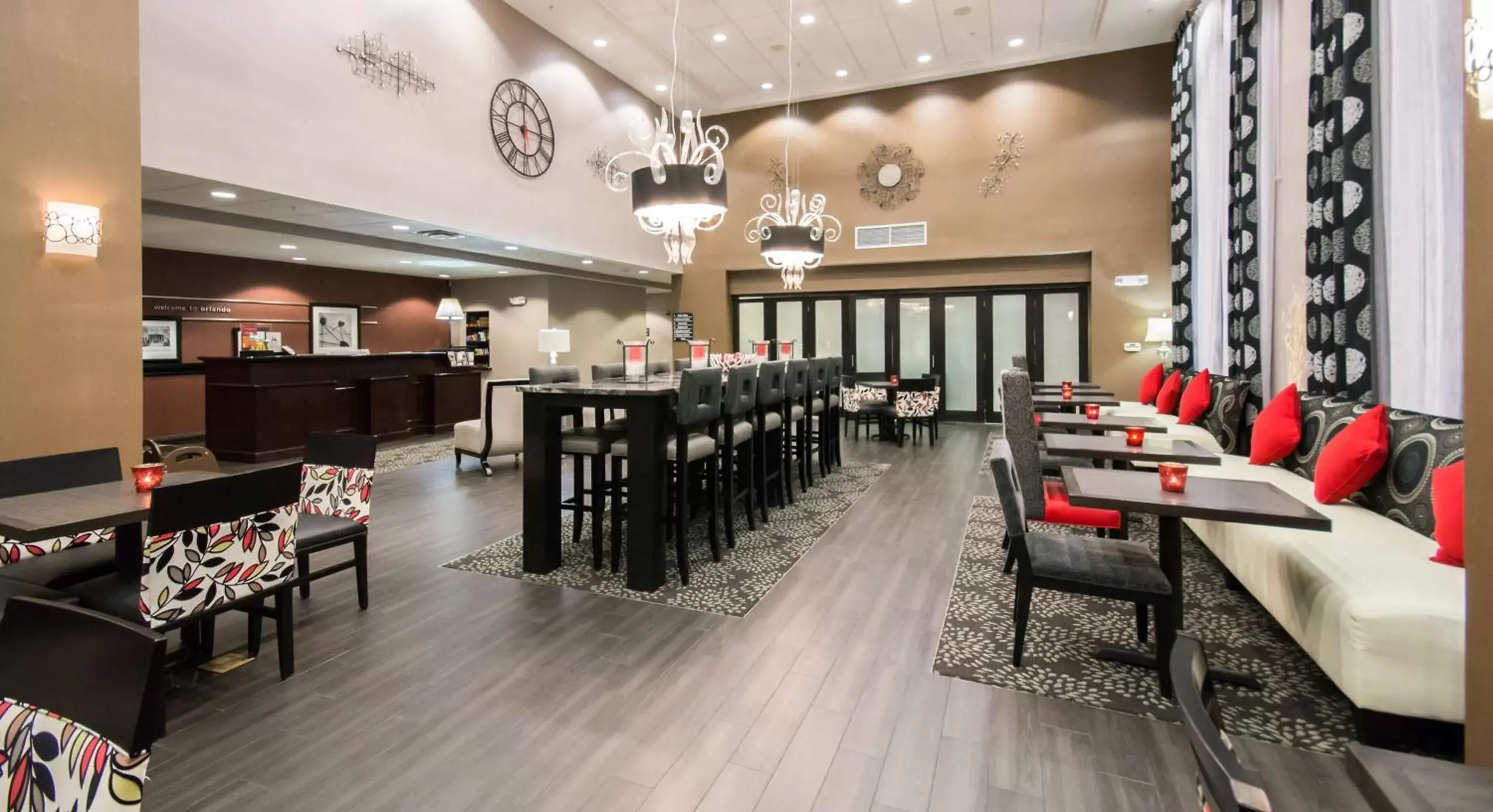 Lobby or reception, Restaurant/Places to Eat in Hampton Inn & Suites Orlando-John Young Parkway/South Park