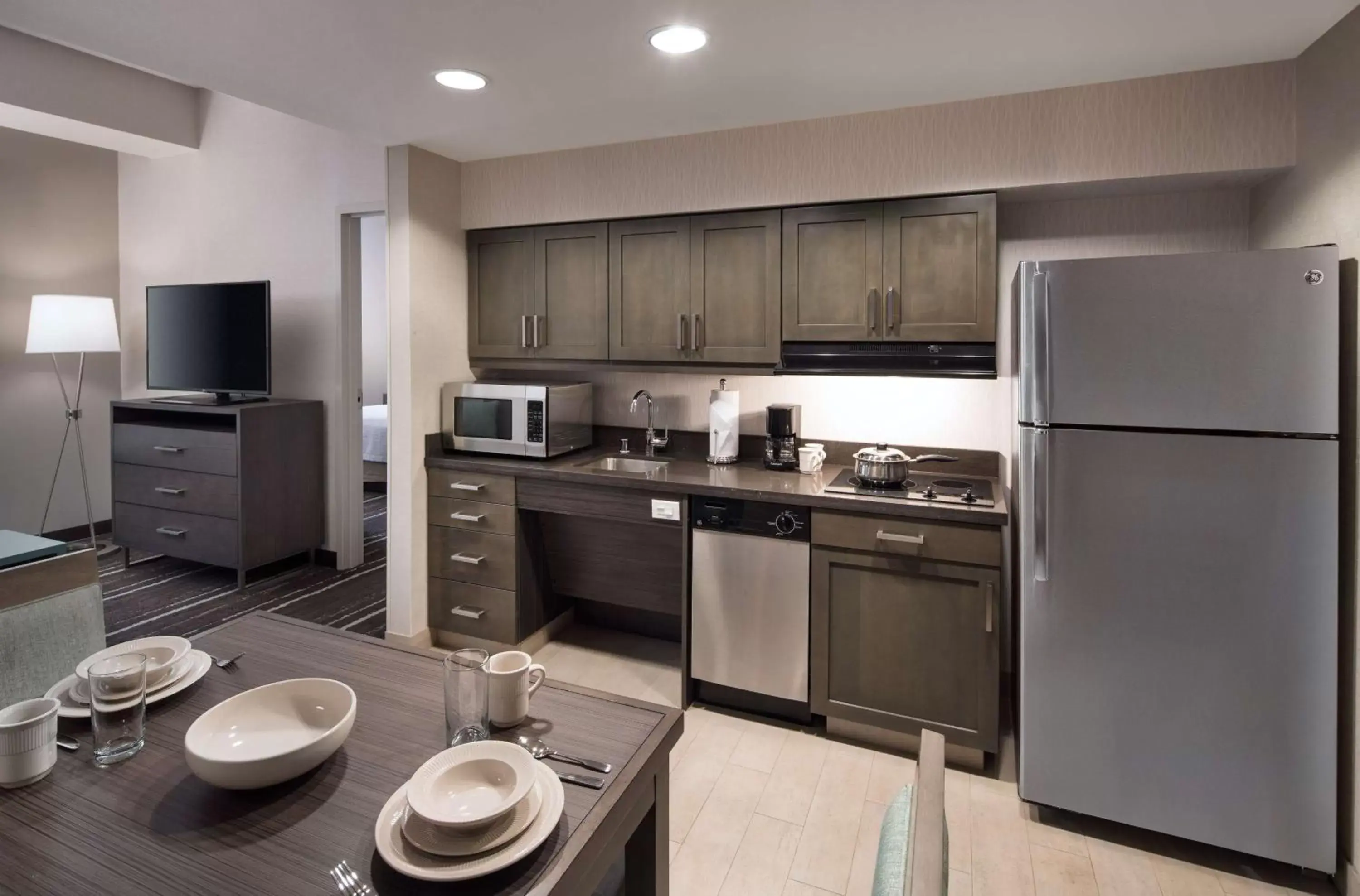 Kitchen or kitchenette, Kitchen/Kitchenette in Homewood Suites by Hilton Aliso Viejo Laguna Beach