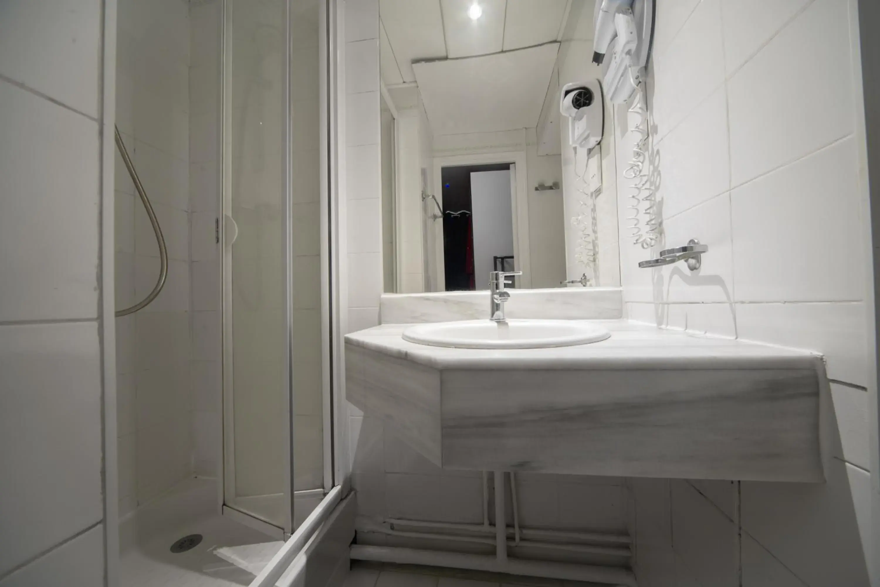 Shower, Bathroom in City Inn Paris
