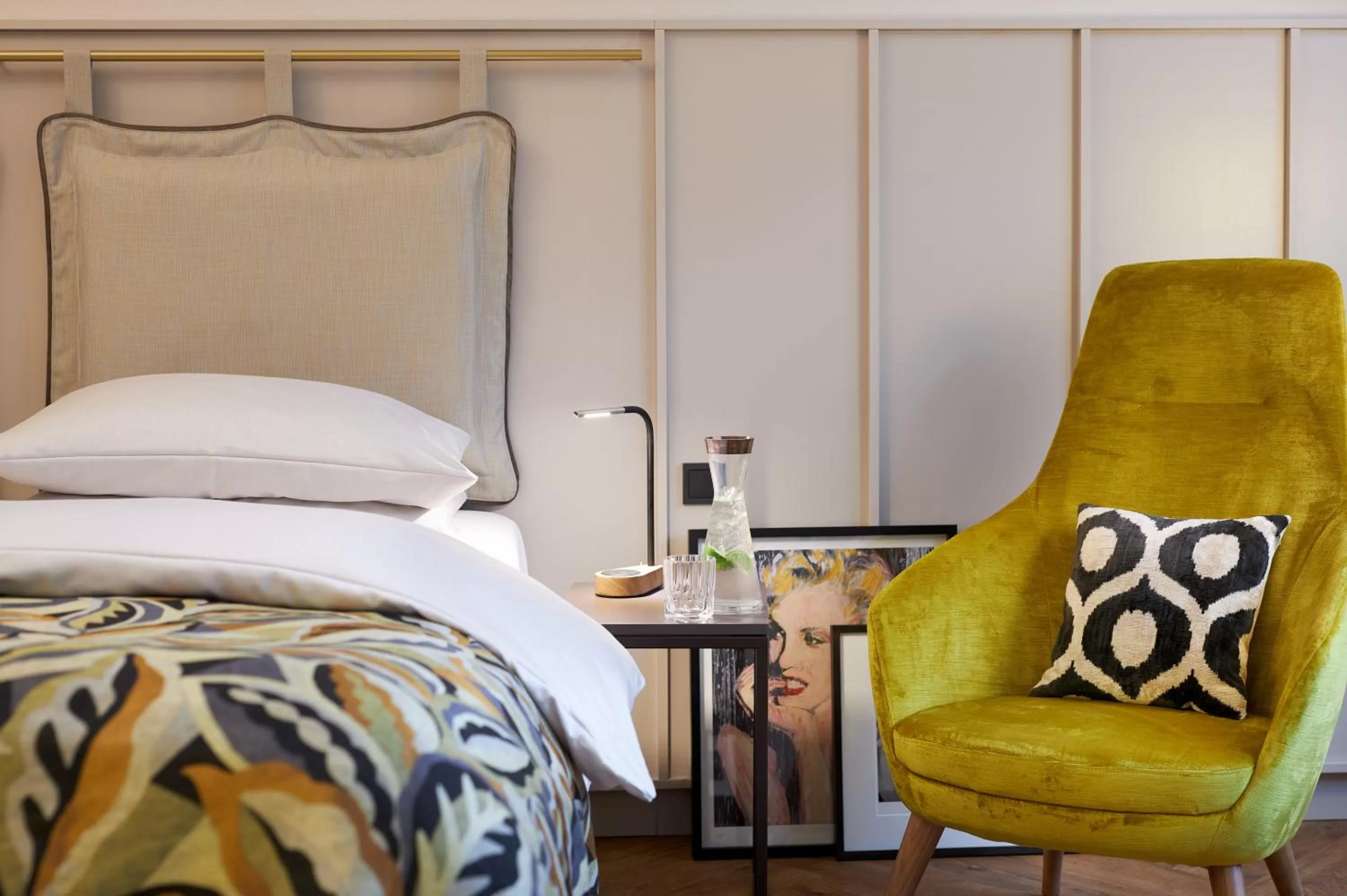 Bed in Classik Hotel Alexander Plaza