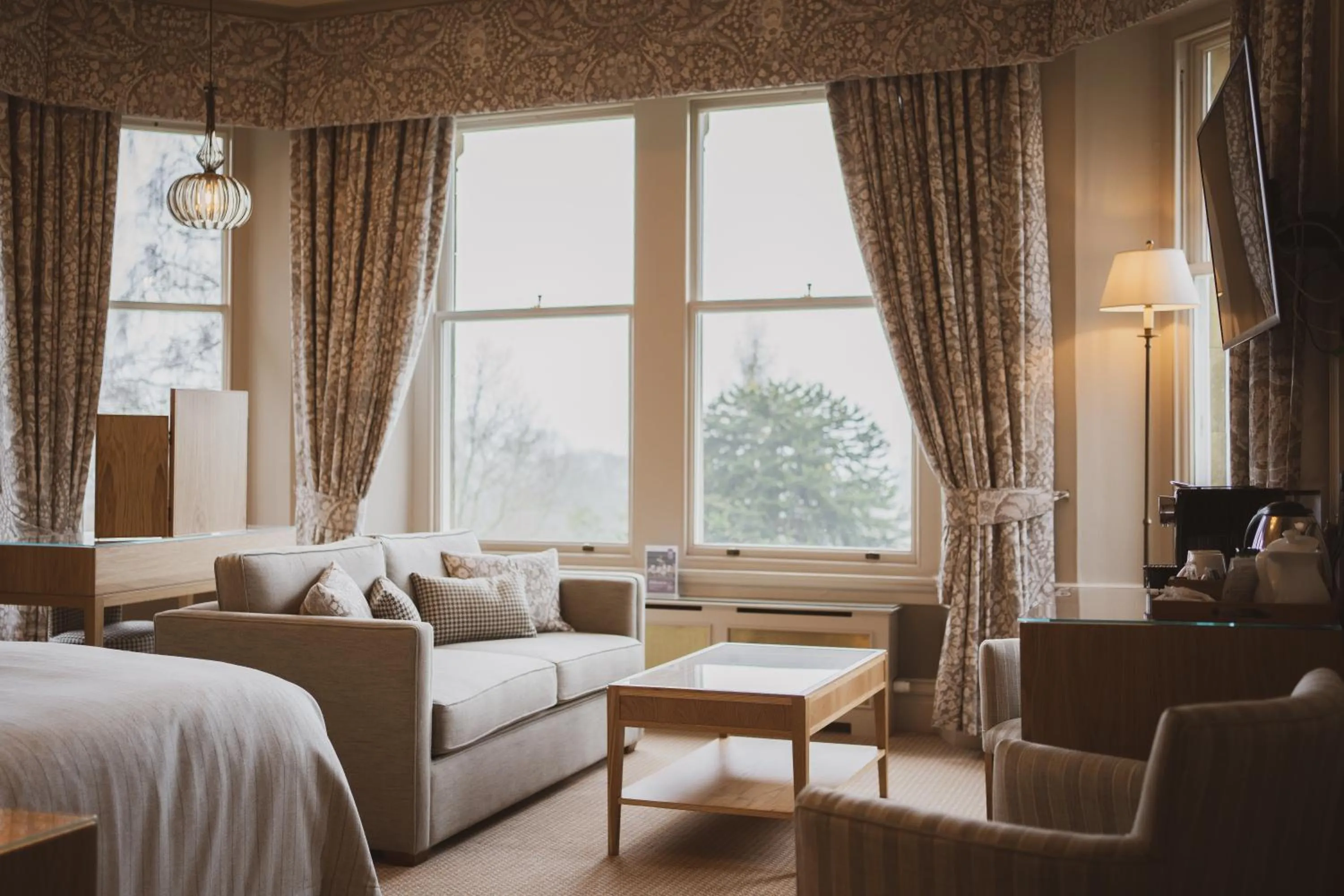 Bed in Merewood Country House Hotel