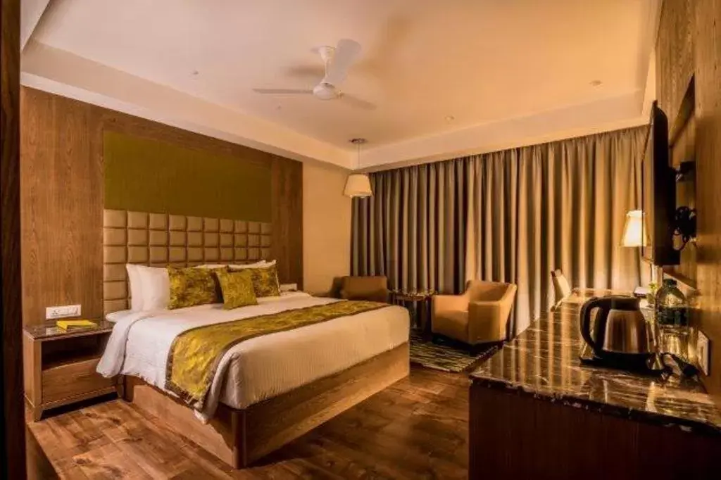 Bedroom in Lemon Tree Hotel Siliguri