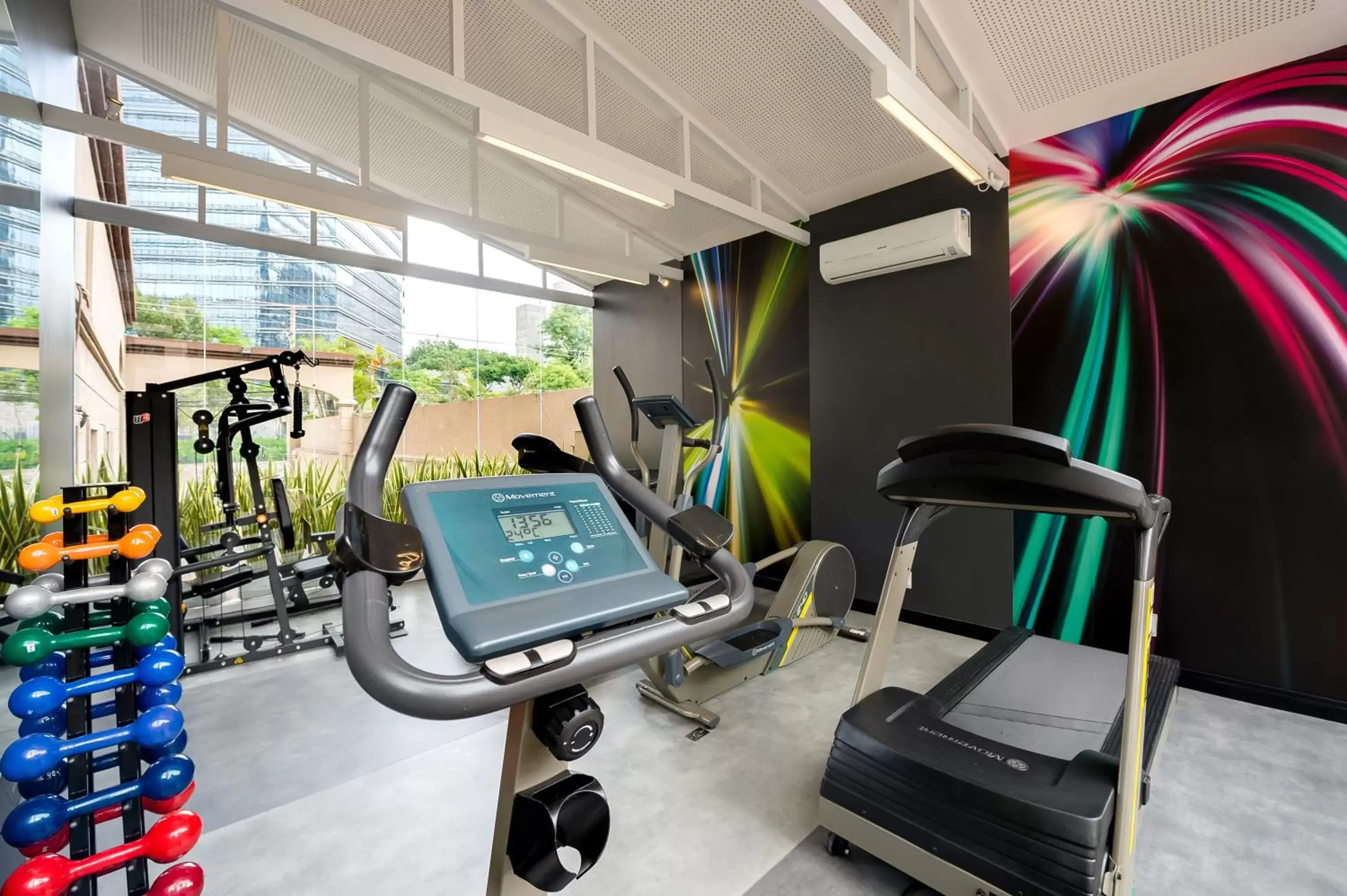 Property building, Fitness Center/Facilities in Mercure Sao Paulo JK