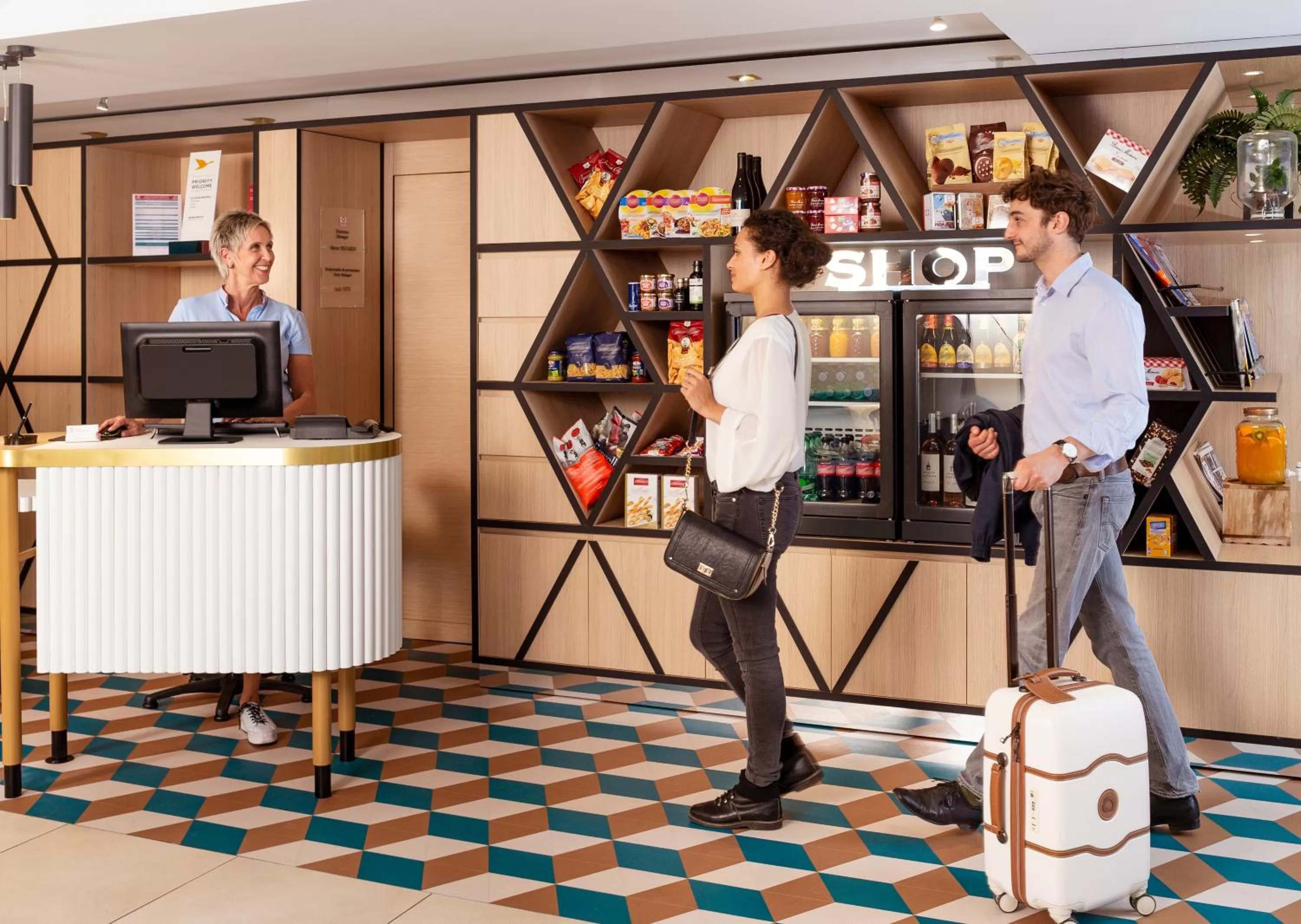 On-site shops in Aparthotel Adagio Monaco Monte Cristo