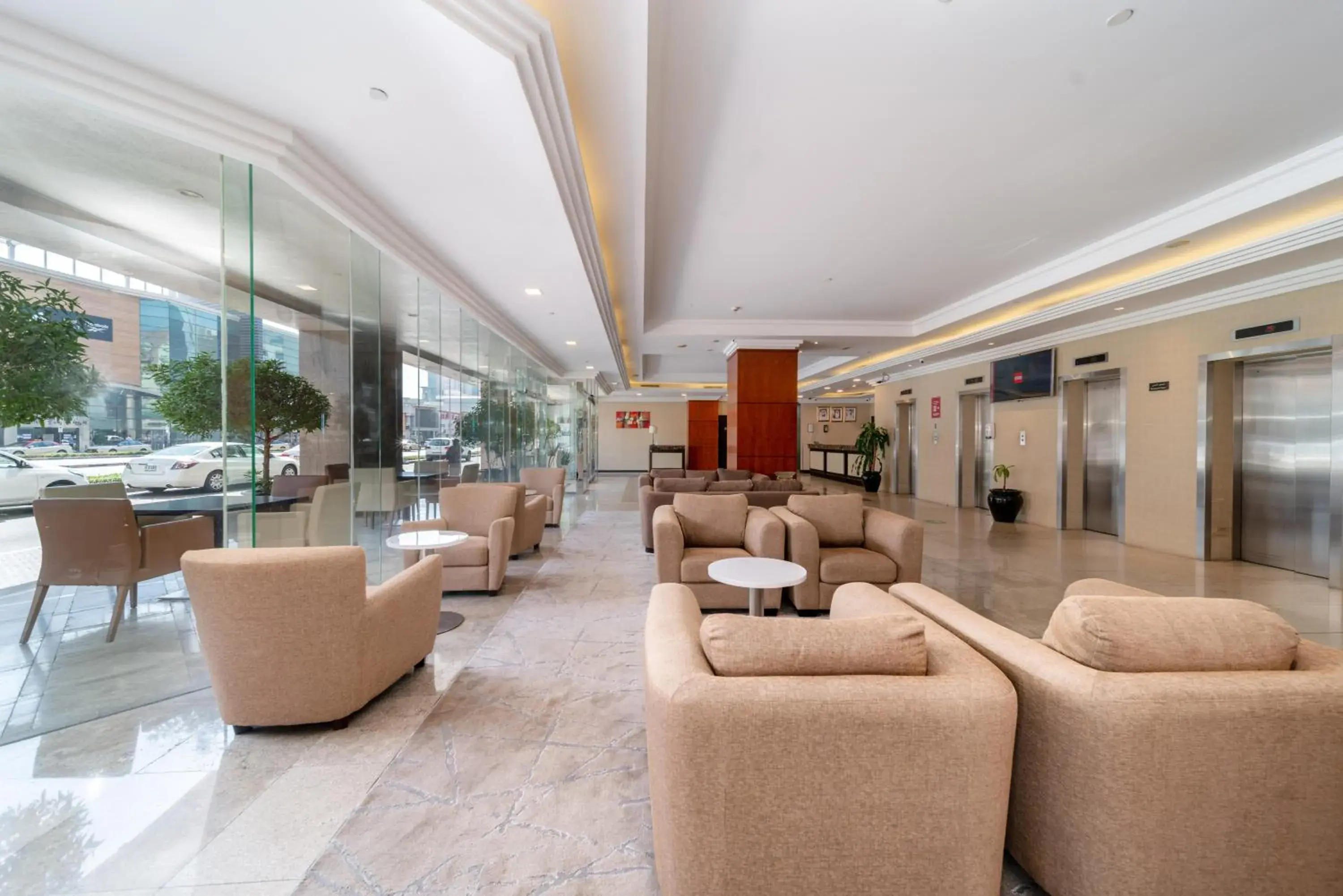 Lobby or reception, Lounge/Bar in Star Metro Deira Hotel Apartments
