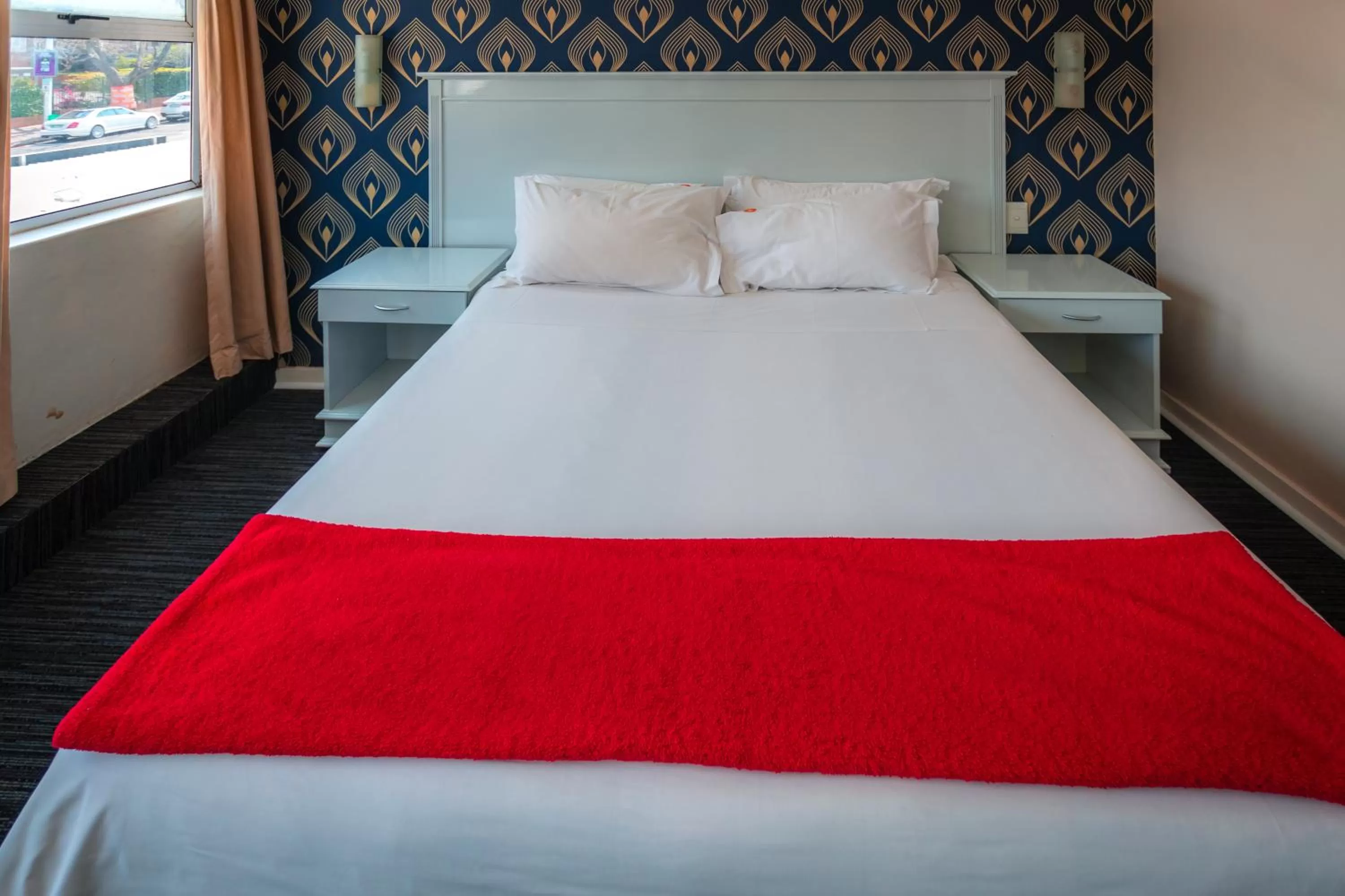 Bedroom, Bed in Florida Park Hotel, Florida Road