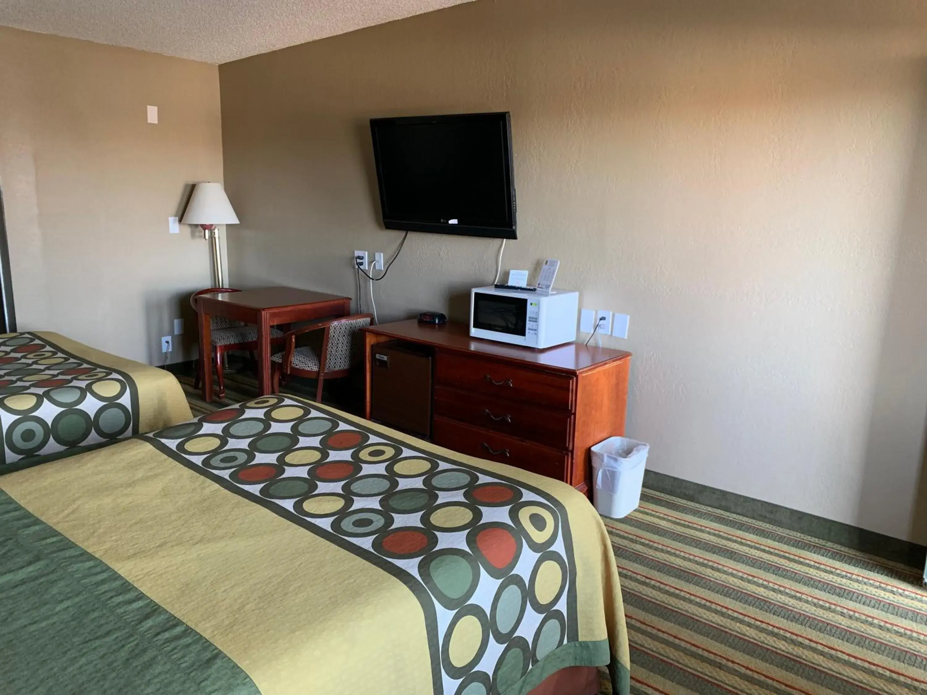 Bed in Super 8 by Wyndham Ridgecrest