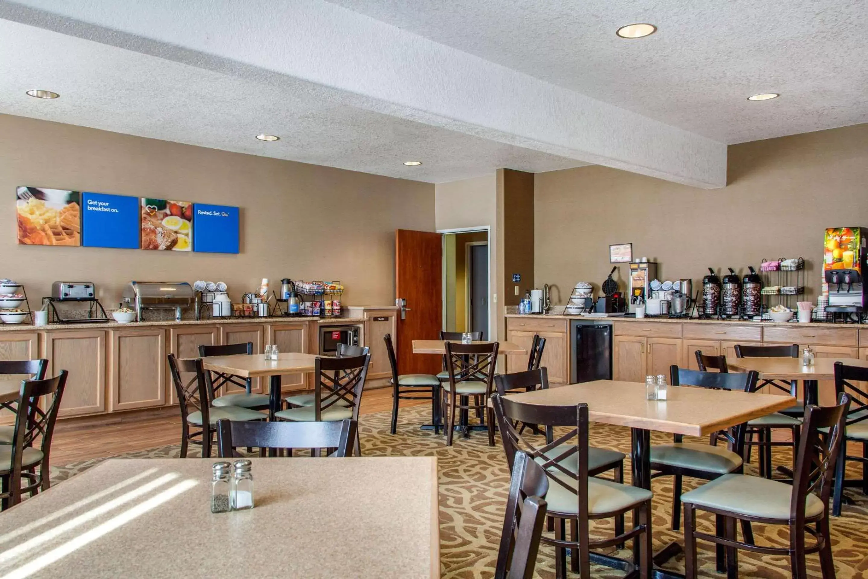 Restaurant/Places to Eat in Comfort Inn & Suites I-25 near Spaceport America