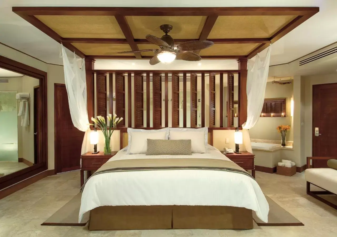 Photo of the whole room, Bed in Dreams Riviera Cancun Resort & Spa - All Inclusive