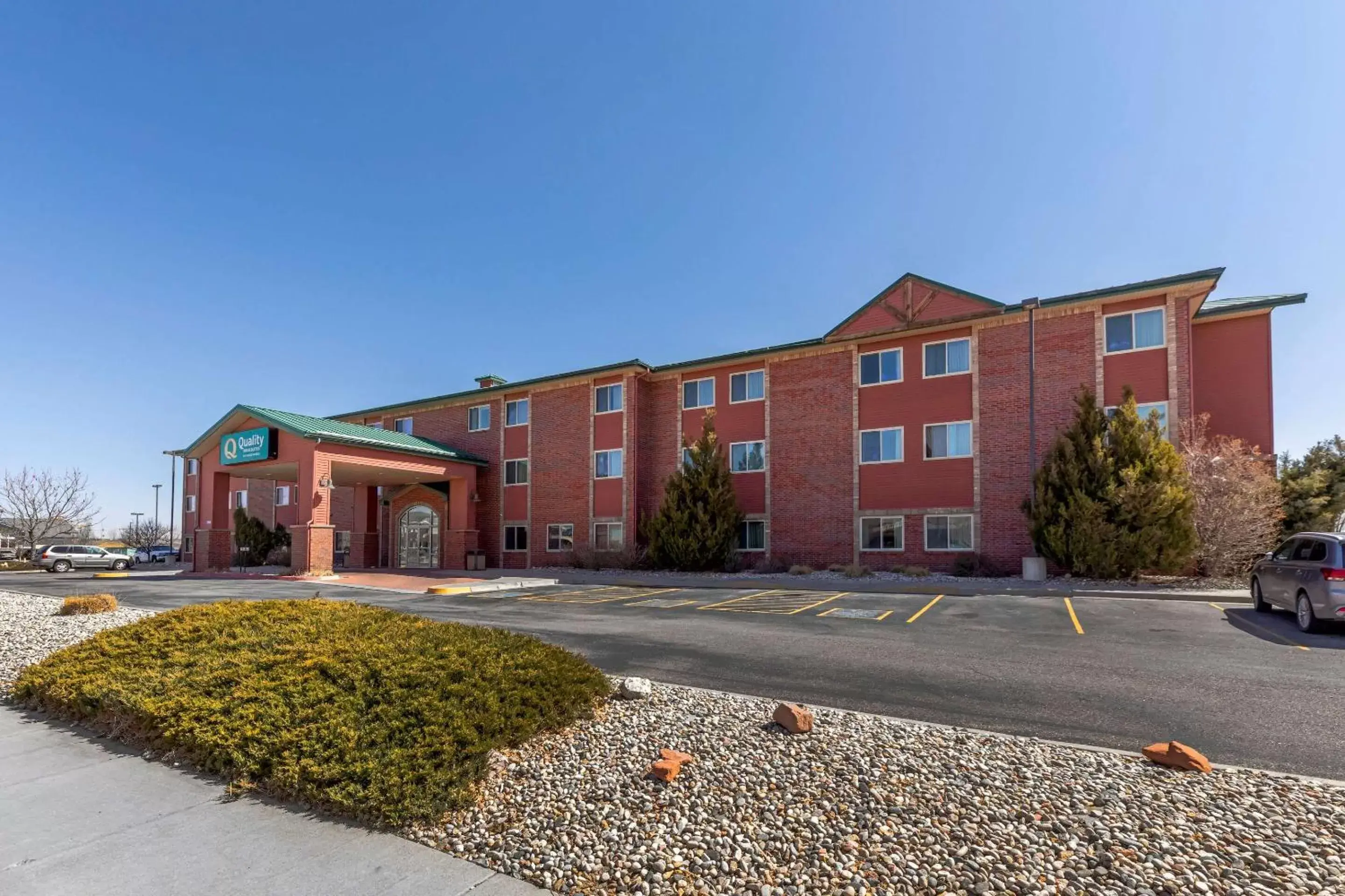 Property Building in Quality Inn & Suites Wellington – Fort Collins