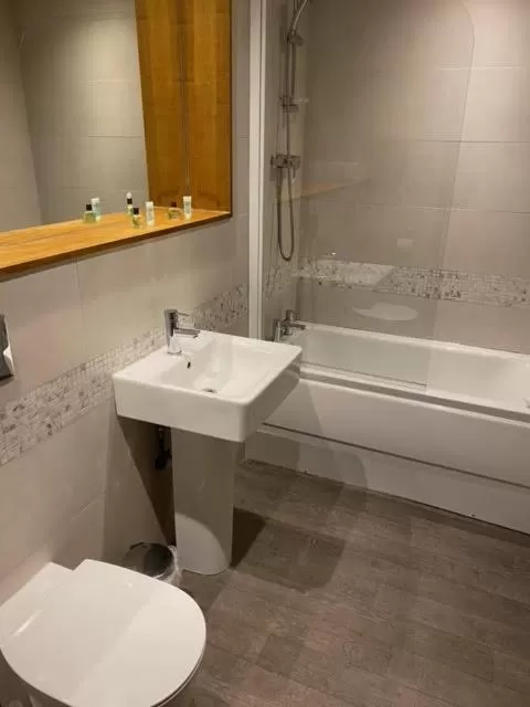 Bathroom in The Sun Inn