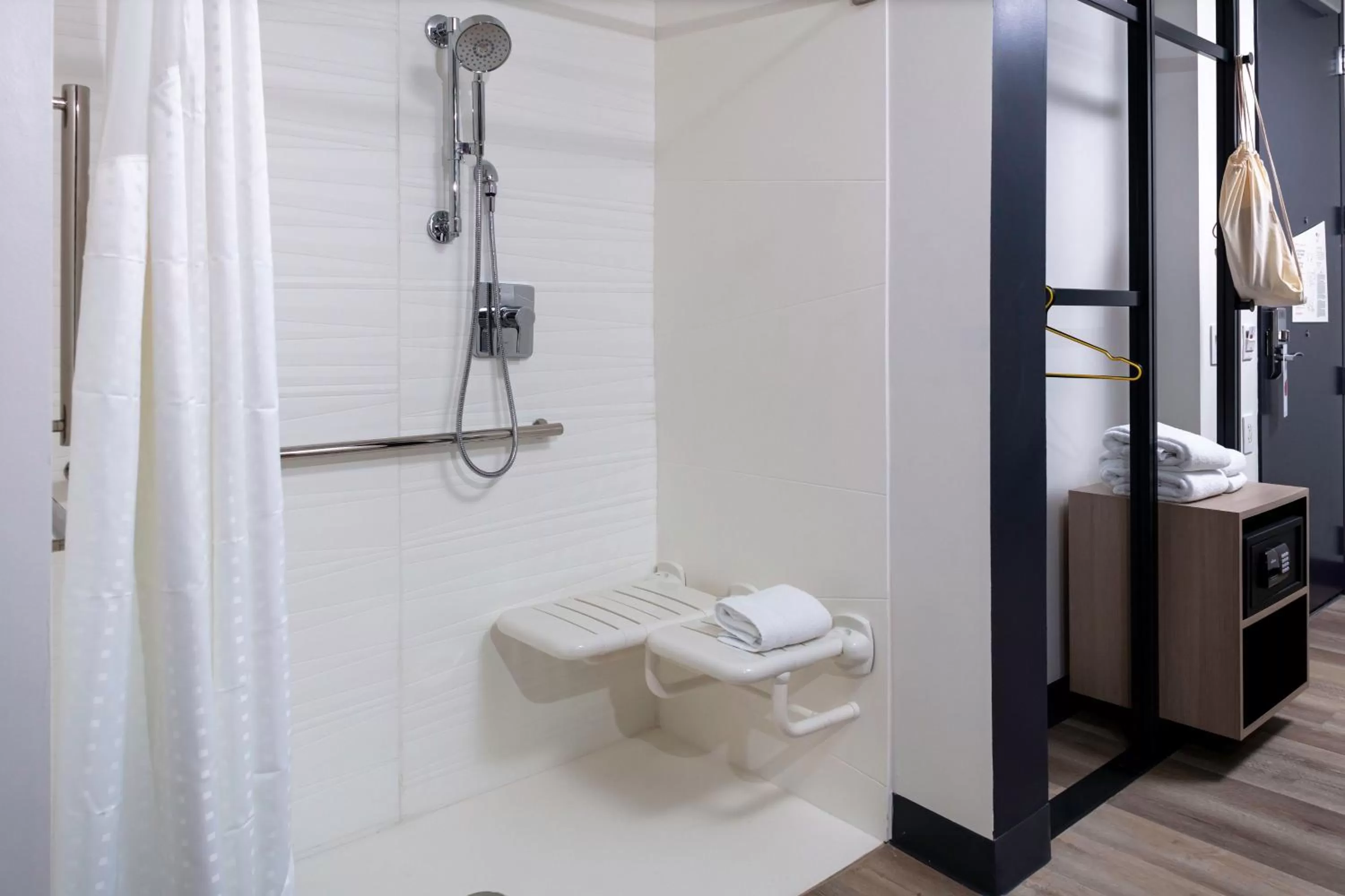 Bathroom in Aloft Orlando Lake Buena Vista