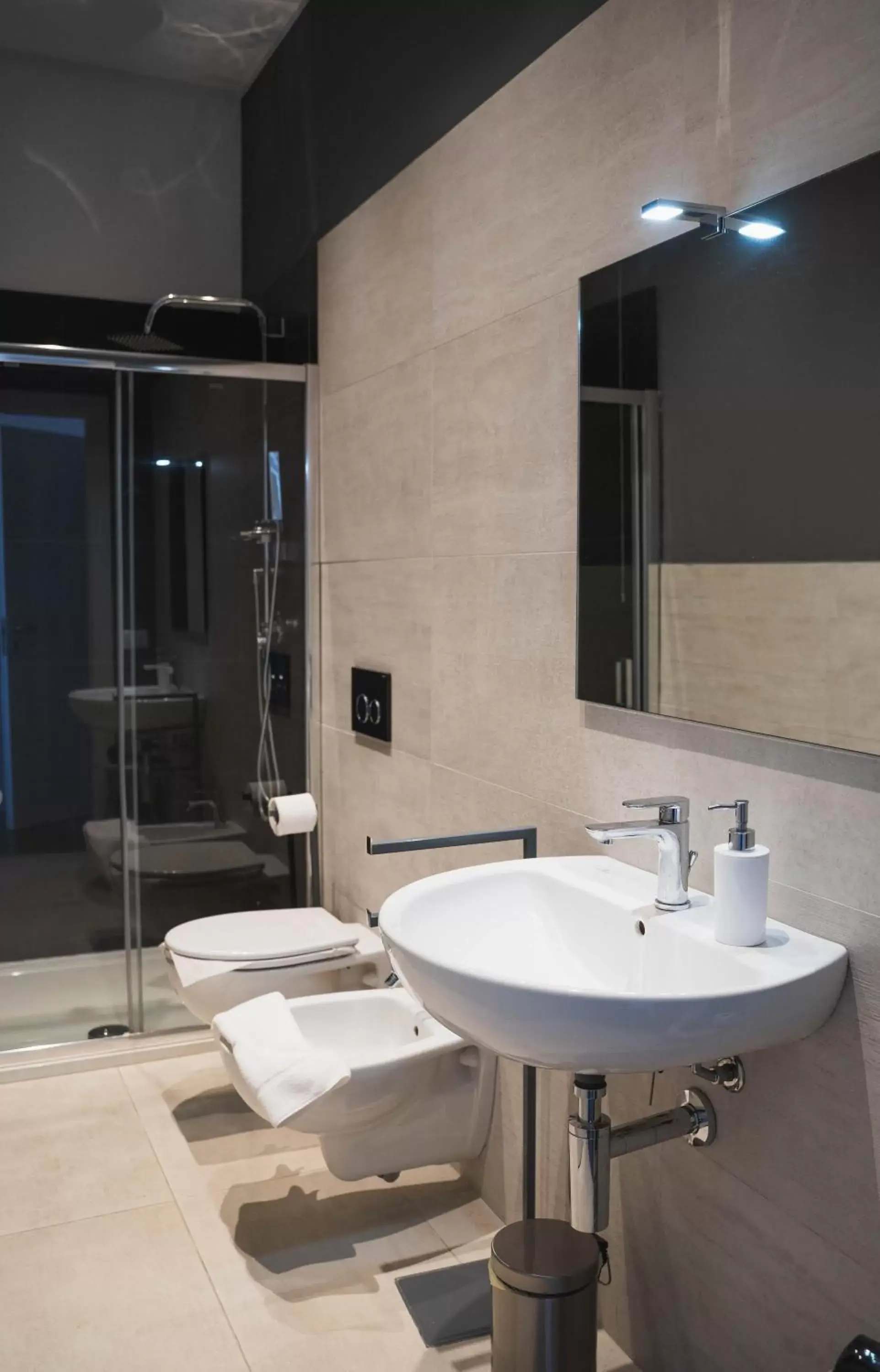 Bathroom in Residenza Nausicaa - 50 meters from the beach