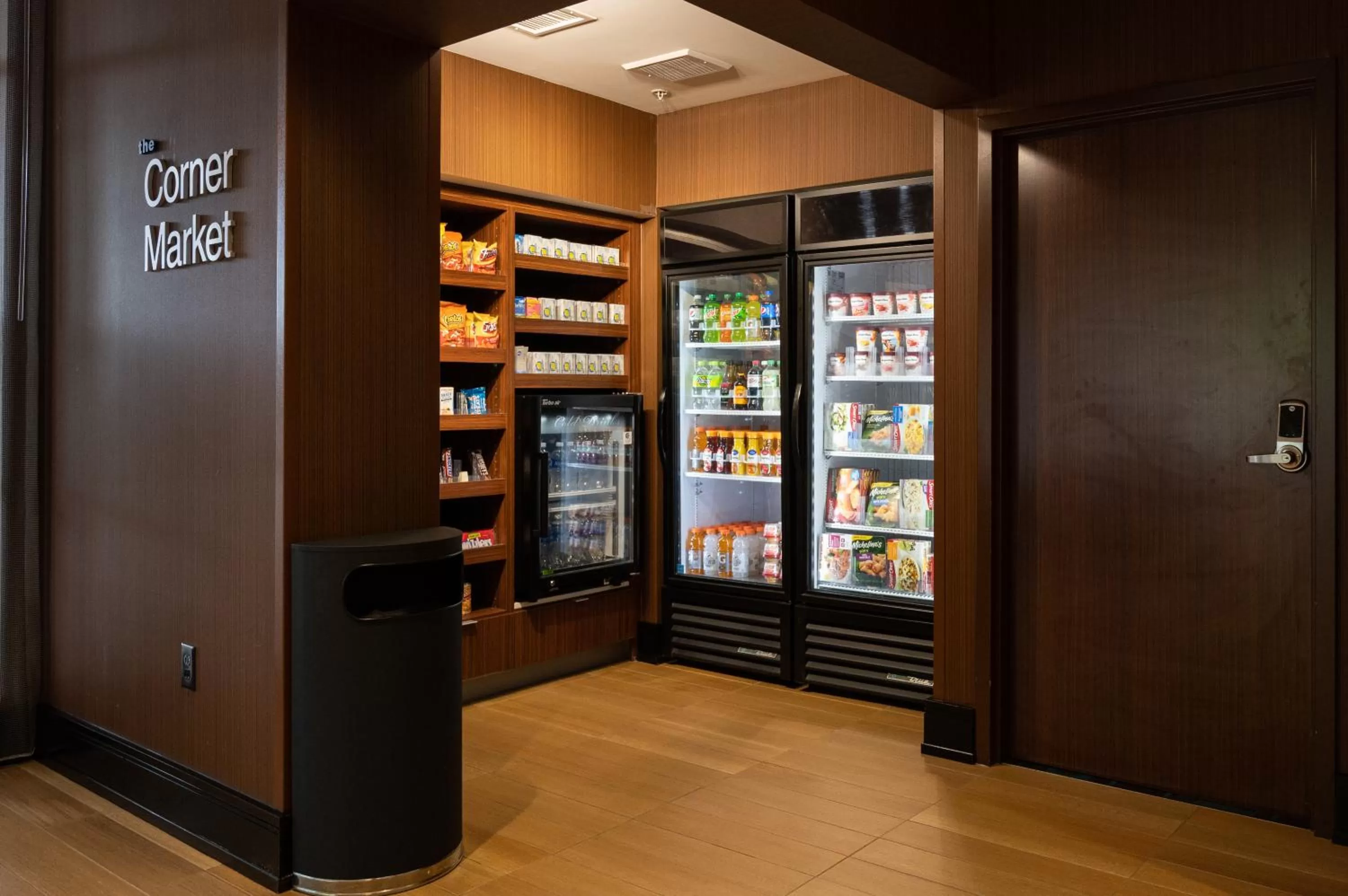 Food and drinks in Fairfield Inn & Suites by Marriott Atlanta Fairburn