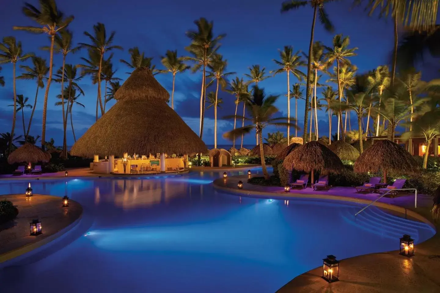 Swimming pool in Dreams Royal Beach Punta Cana - All Inclusive Swimming pool in Dreams Royal Beach Punta Cana - All Inclusive