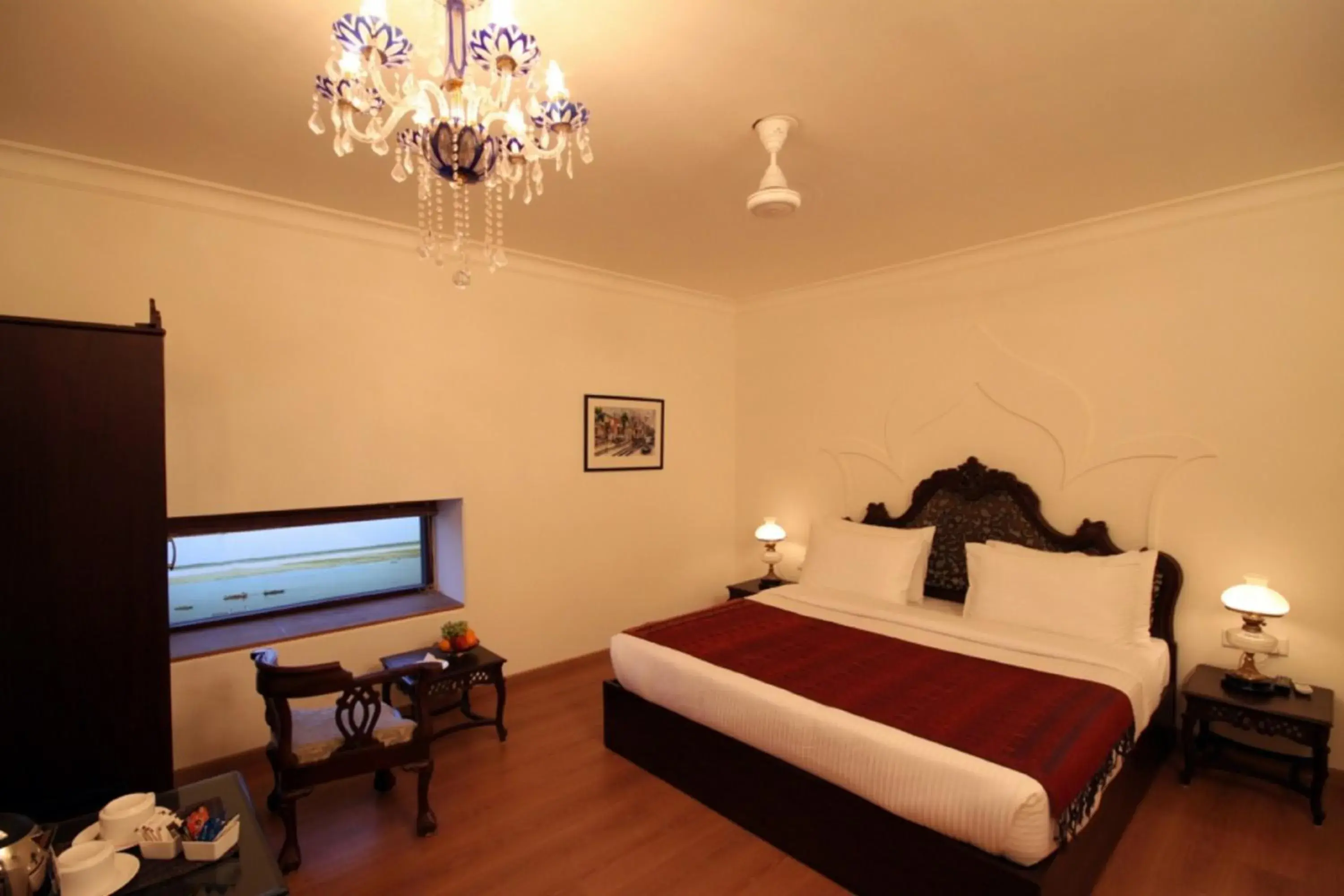 Bed in Suryauday Haveli - An Amritara Resort