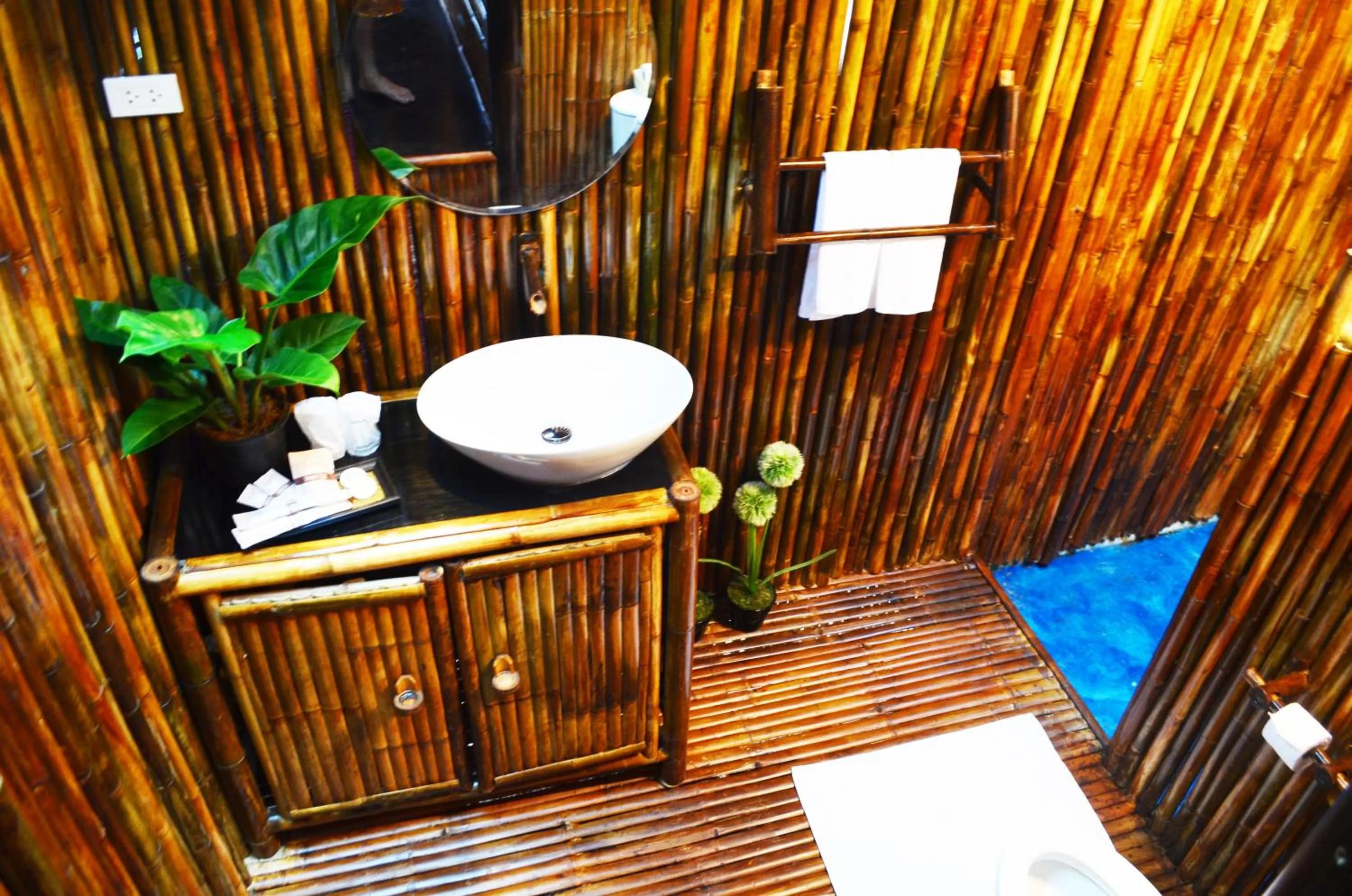 Bathroom in Eco Lanta Hideaway Beach Resort