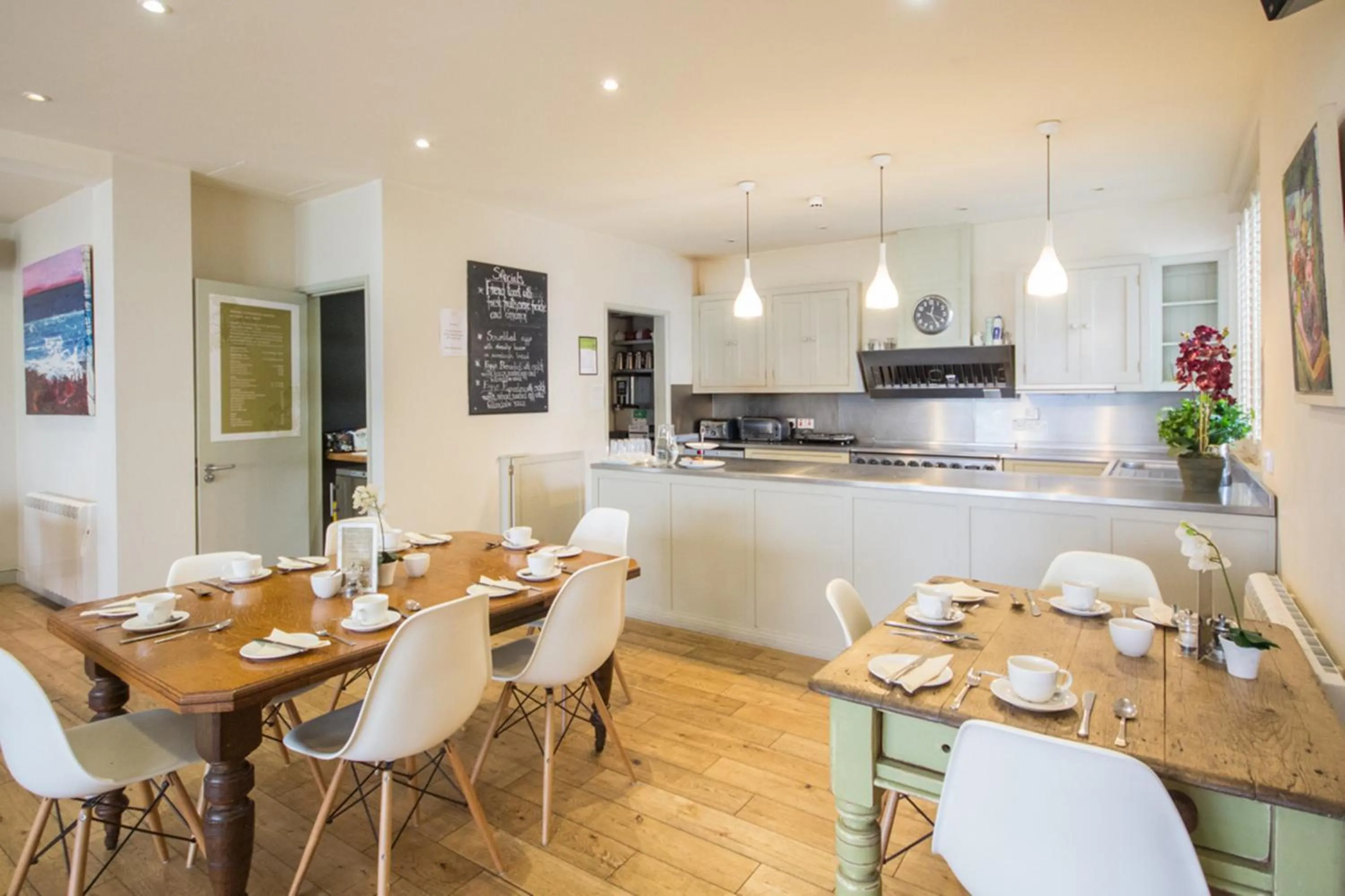 Lobby or reception in Brooks Guesthouse Bristol