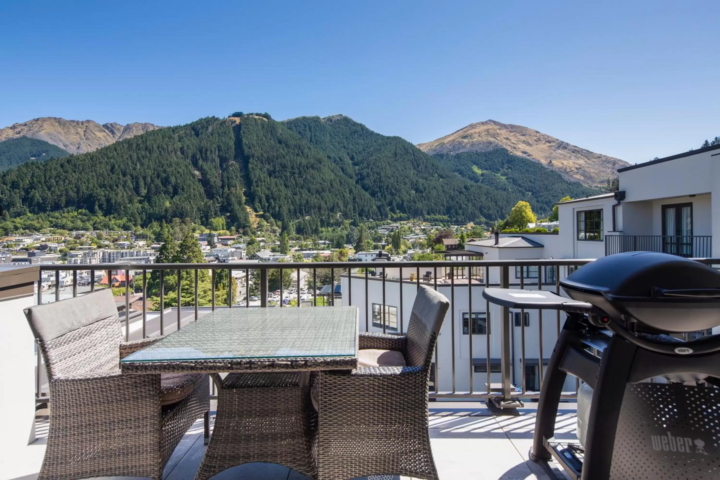 View (from property/room), Balcony/Terrace in The Glebe Apartments