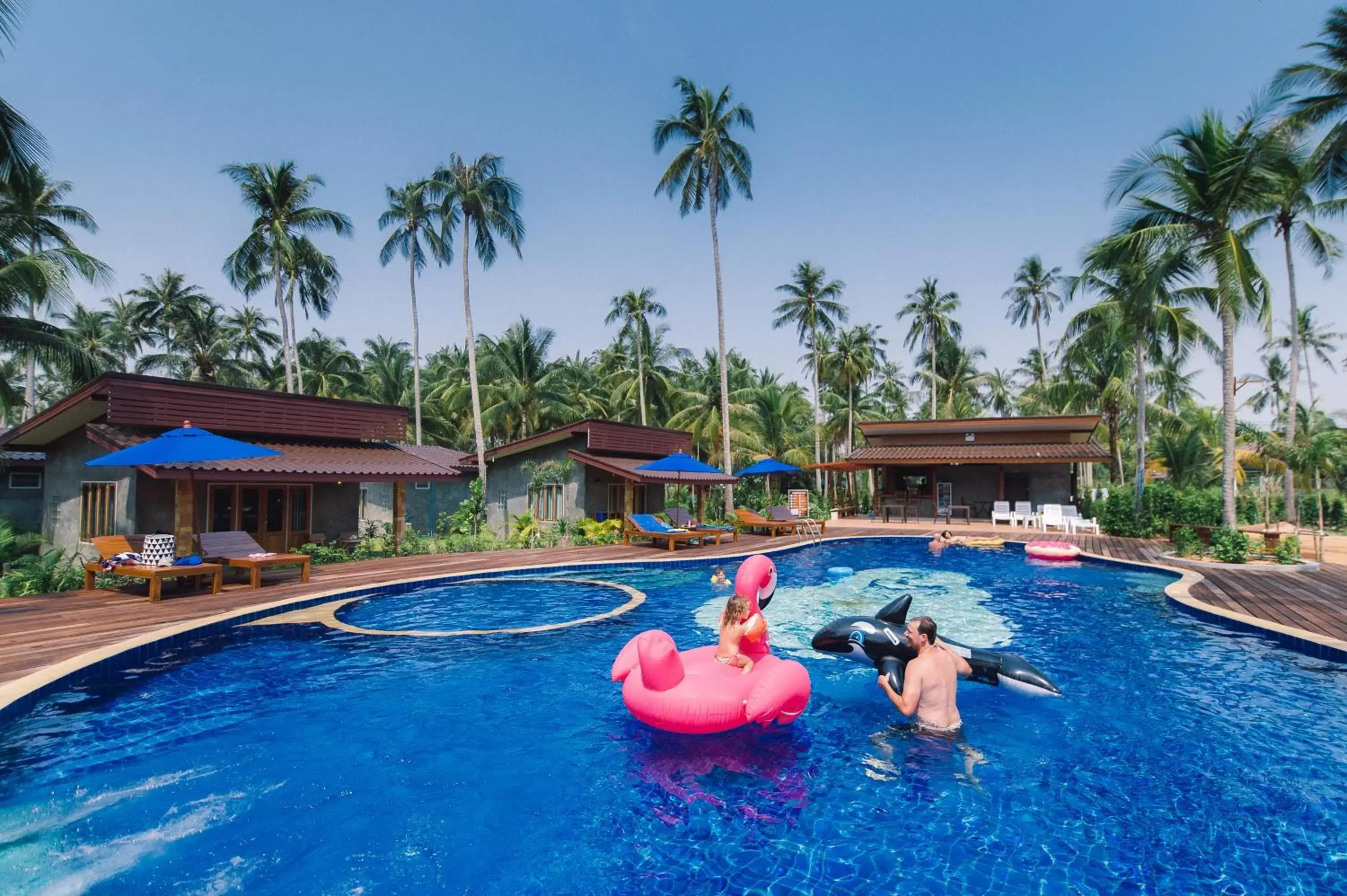 Swimming Pool in Seafar Resort
