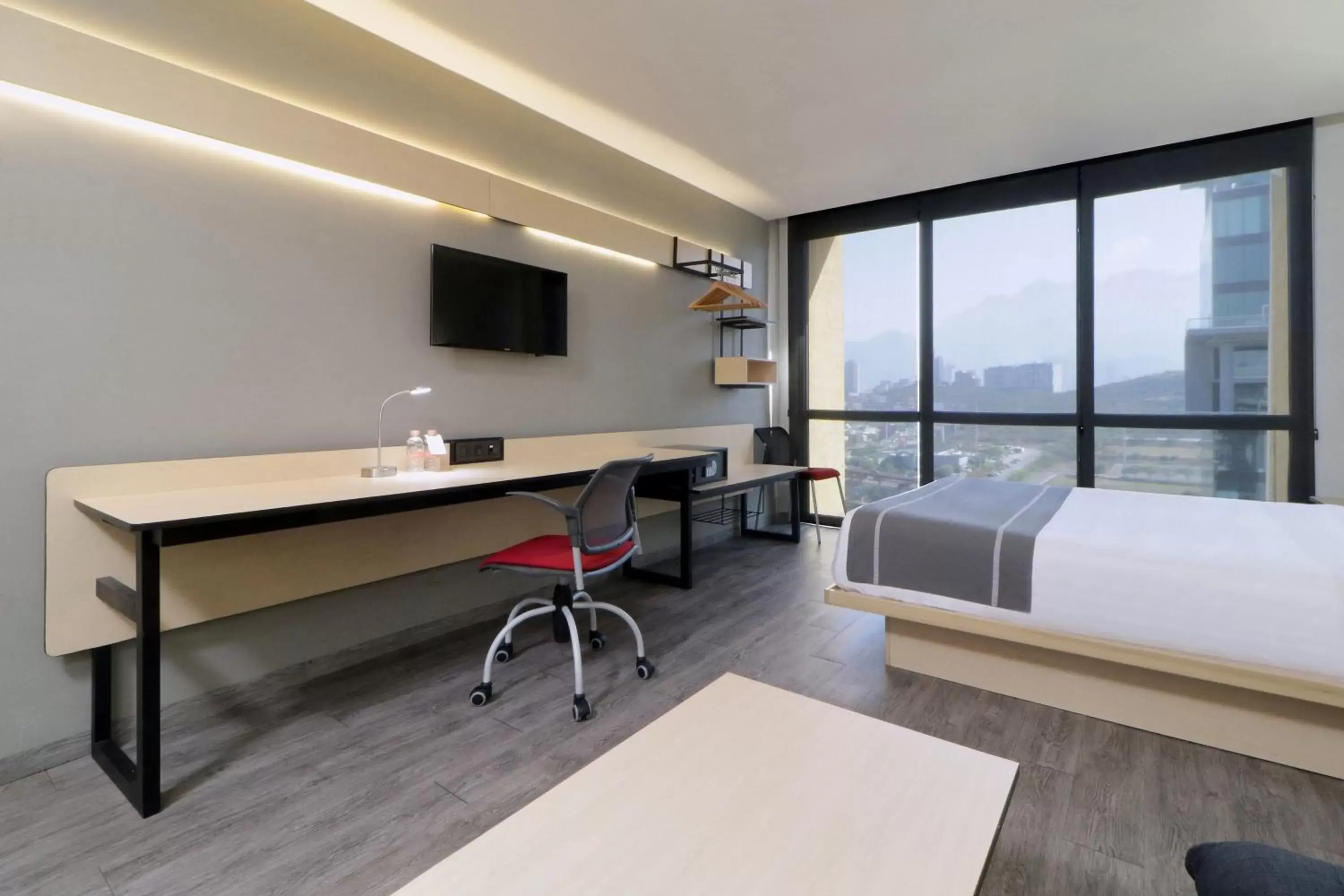 Photo of the whole room in City Express Plus by Marriott Monterrey Galerías