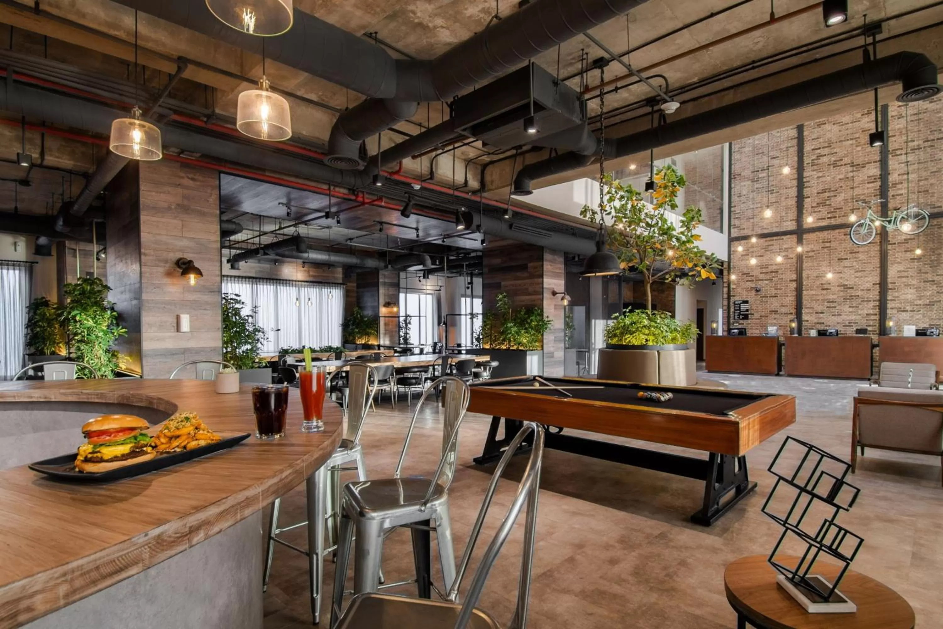 Lounge or bar in City Express Plus by Marriott Mexicali