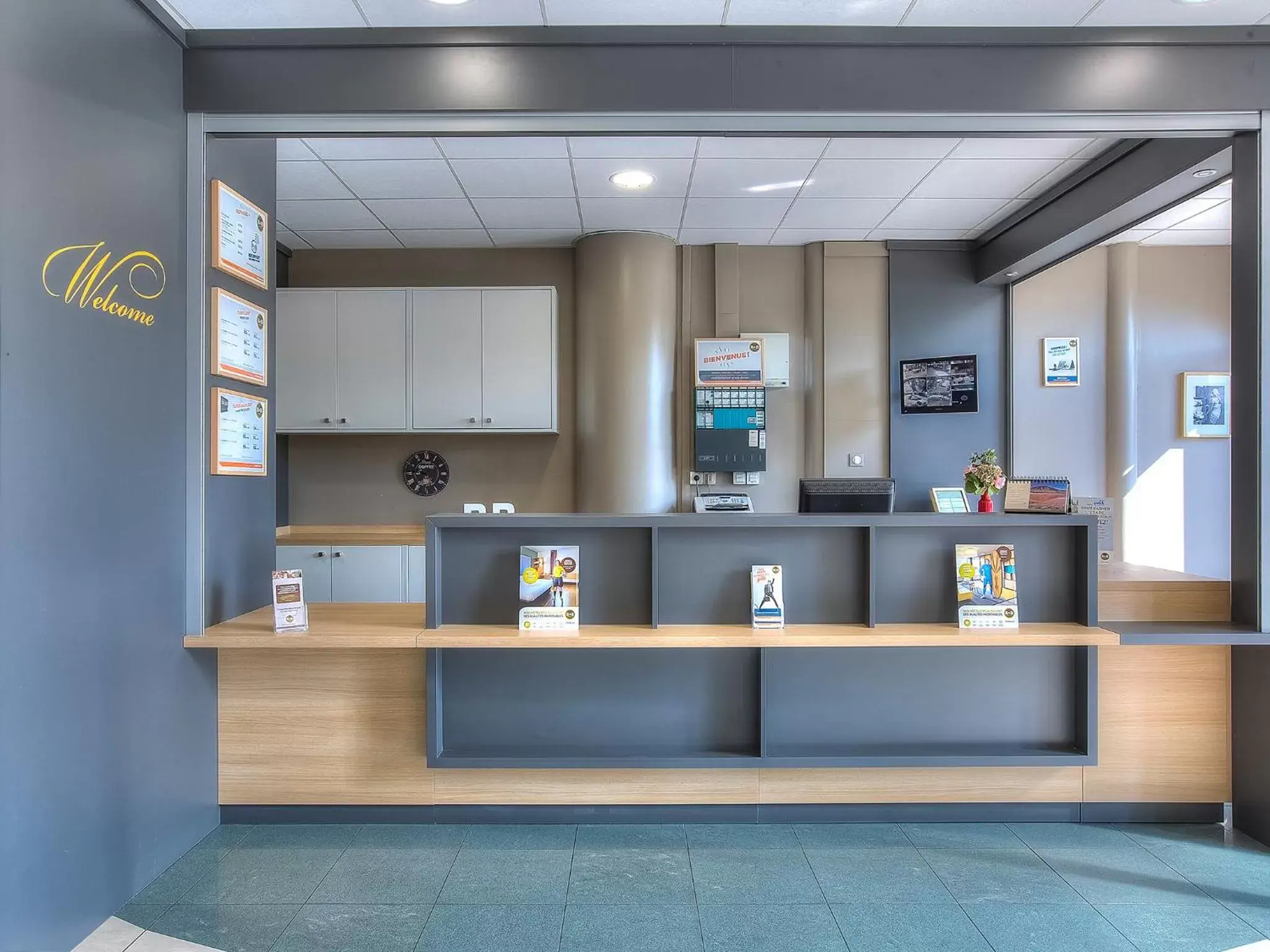 Lobby or reception in B&B HOTEL Villeneuve Loubet Village Lobby or reception in B&B HOTEL Villeneuve Loubet Village