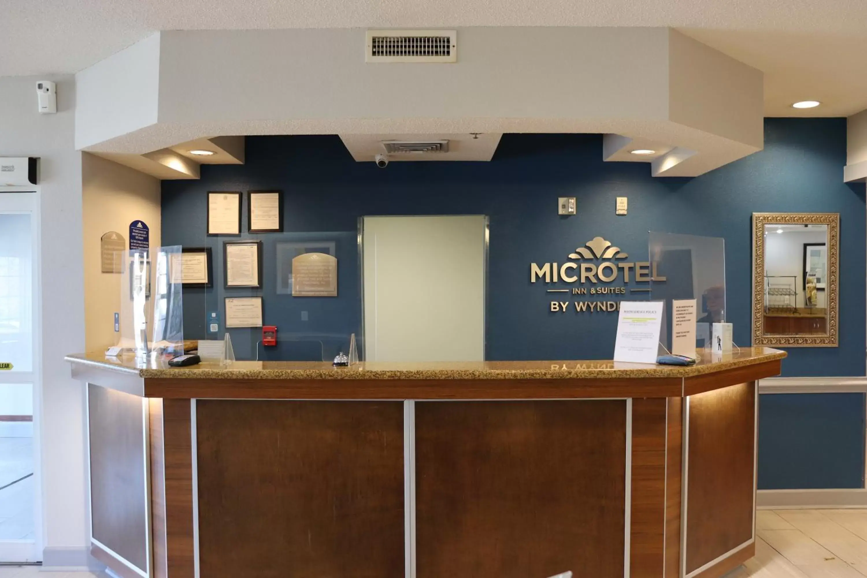 Lobby or reception in Microtel Inn & Suites by Wyndham Columbus Near Fort Moore Lobby or reception in Microtel Inn & Suites by Wyndham Columbus Near Fort Moore