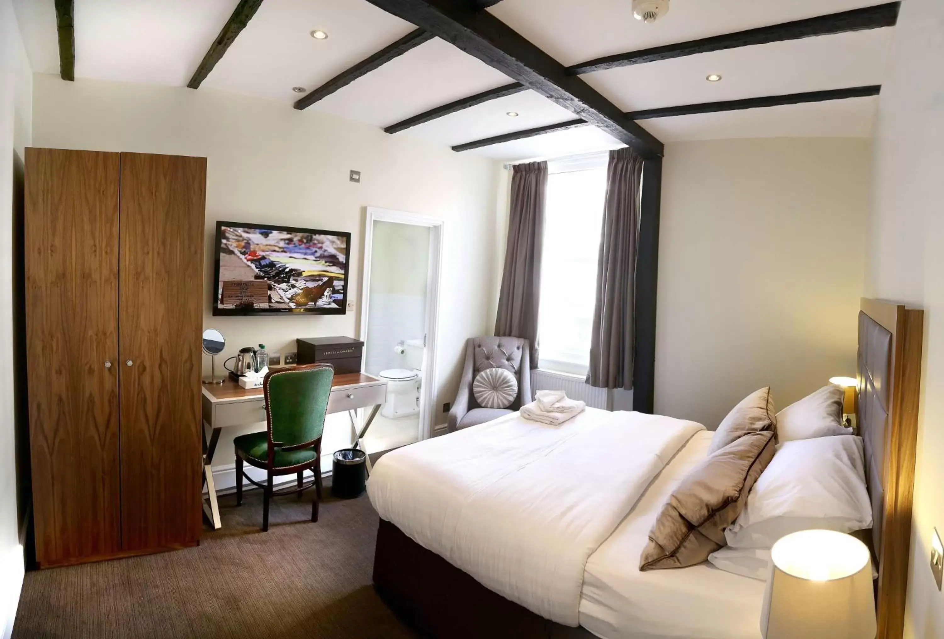 Standard Double Room in Best Western Red Lion Hotel