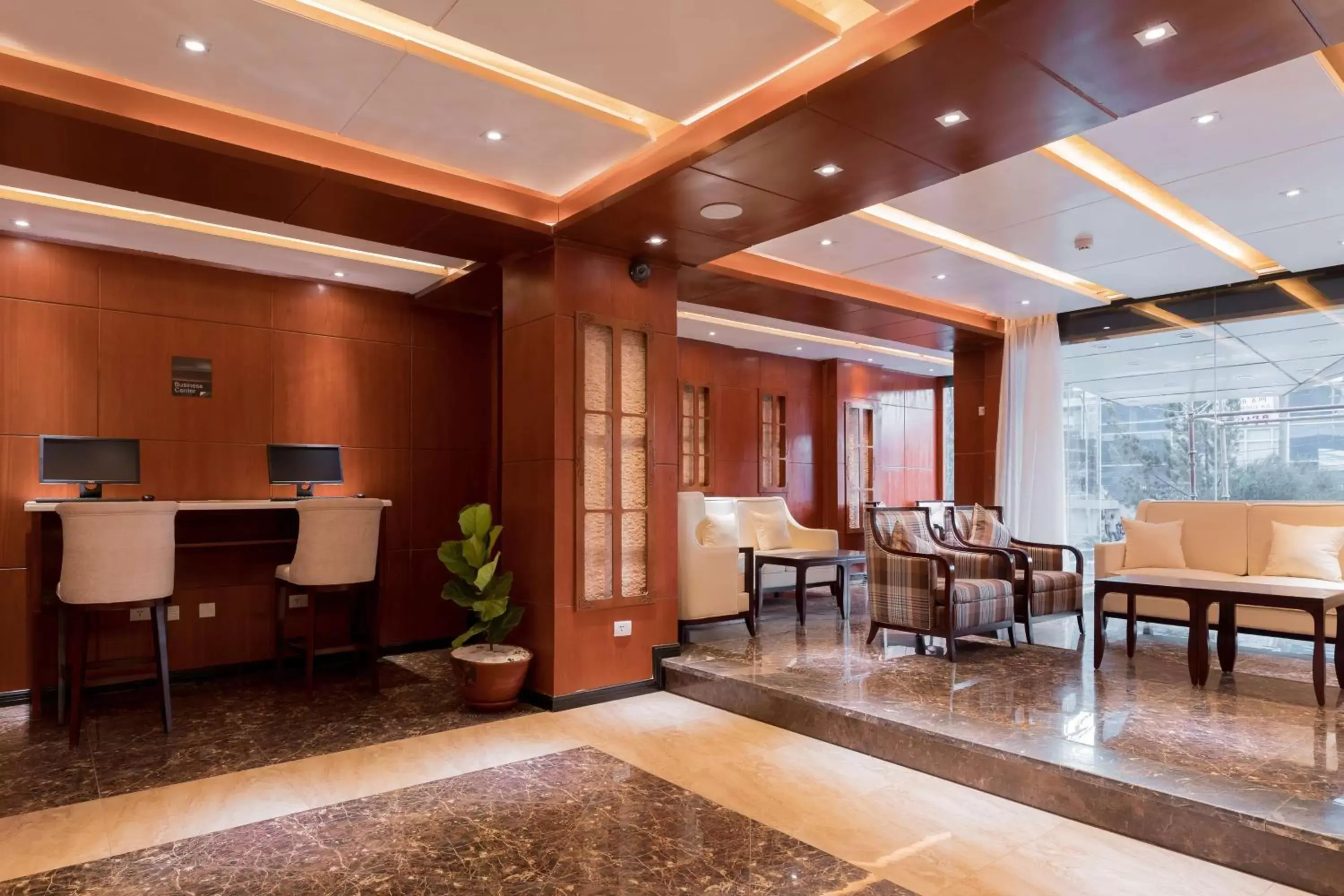Lobby or reception in Best Western Plus Pearl Addis Lobby or reception in Best Western Plus Pearl Addis