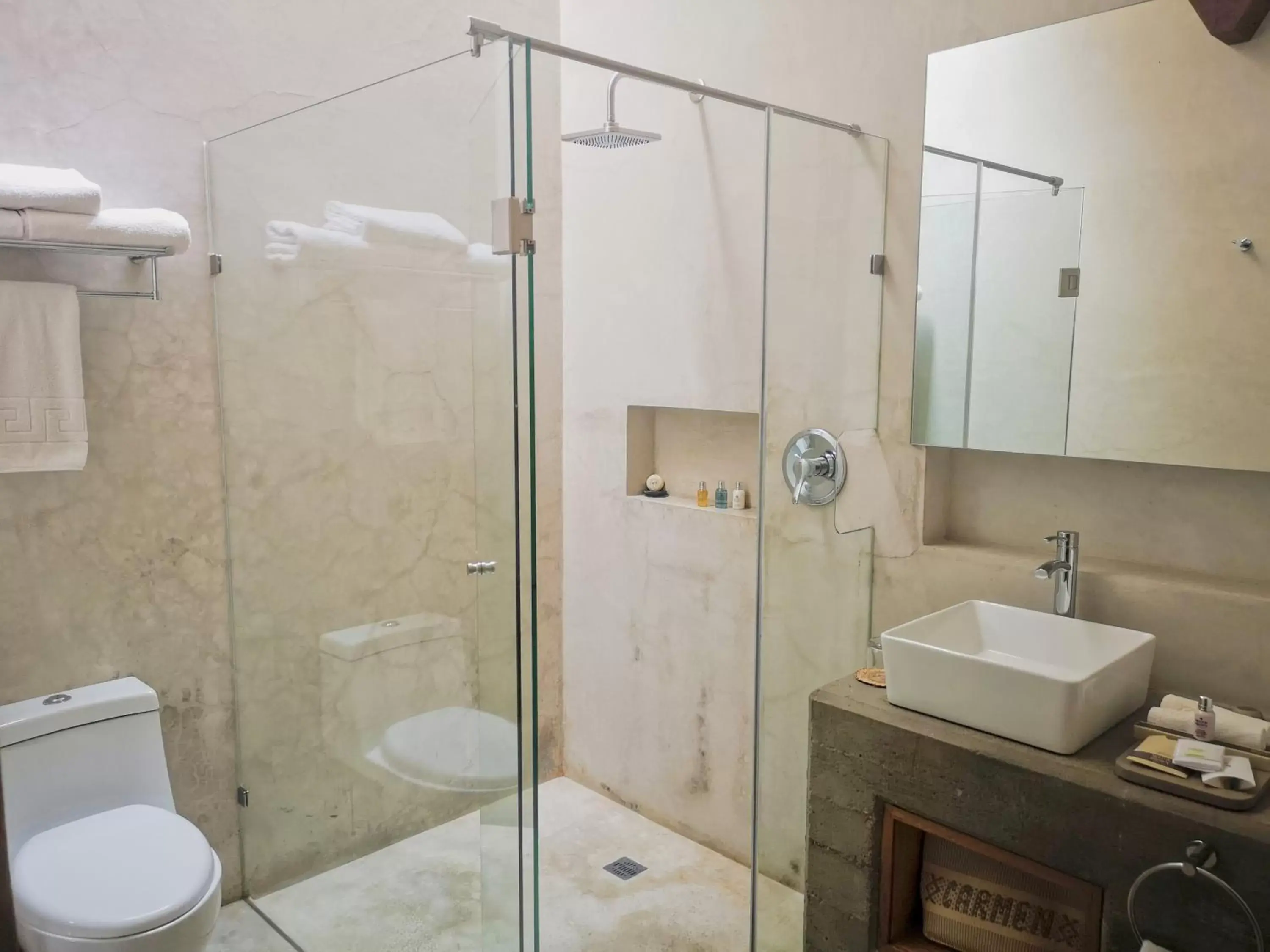 Shower, Bathroom in Casa Carmen Morelos