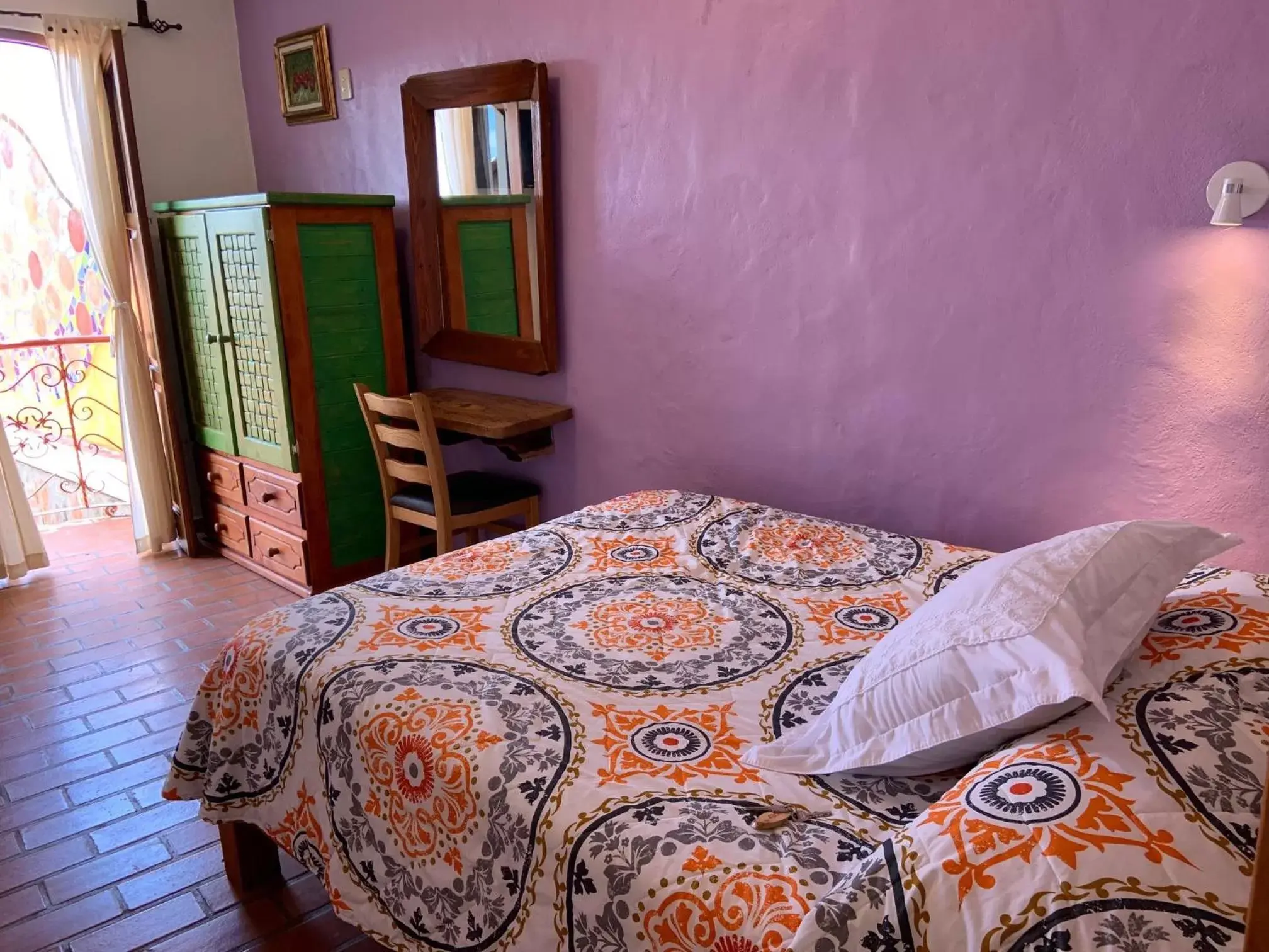 Photo of the whole room, Bed in Casa Miguel Arcangel