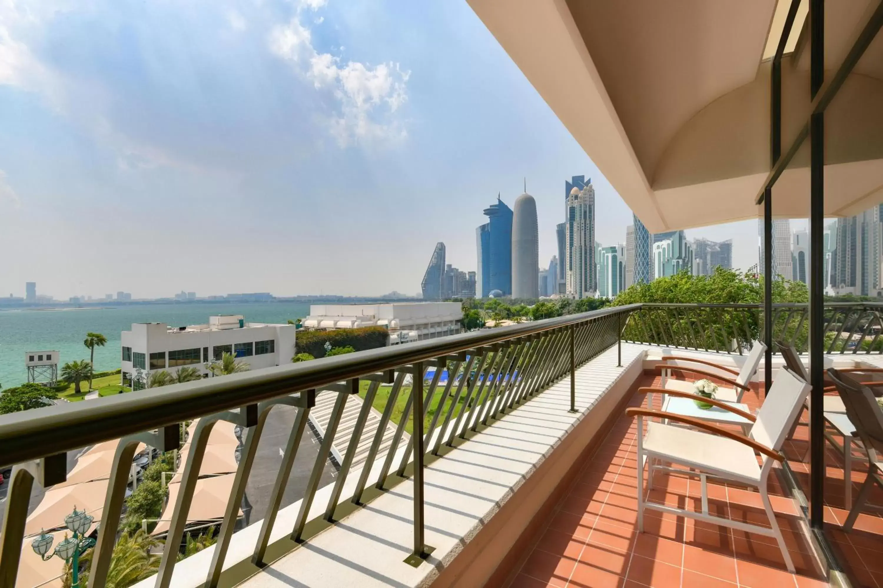 Photo of the whole room, Balcony/Terrace in Sheraton Grand Doha Resort & Convention Hotel