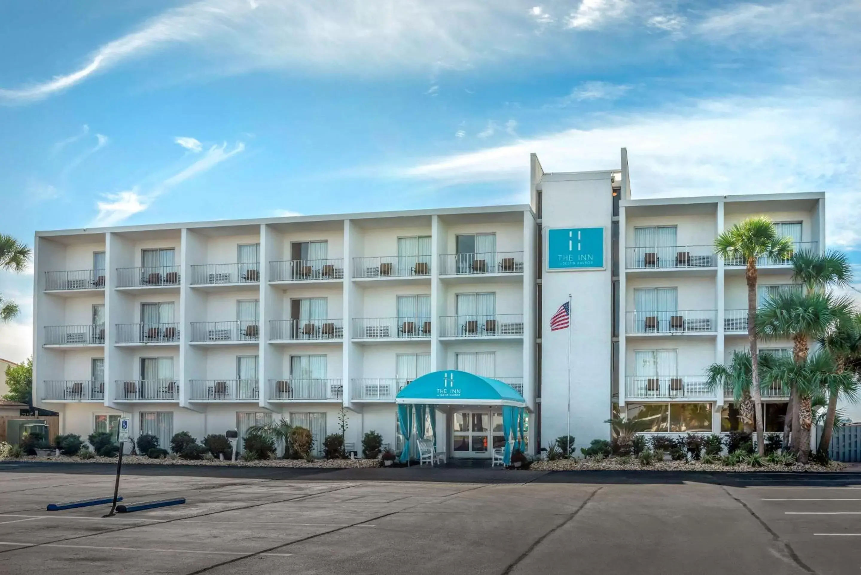 Property Building in Inn on Destin Harbor, Ascend Hotel Collection