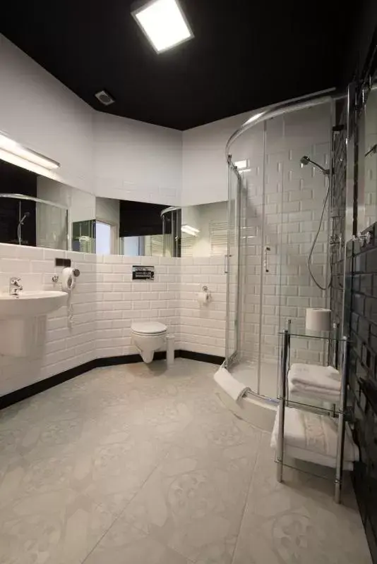 Business Double Room in Hotel Sękowski Business Double Room in Hotel Sękowski