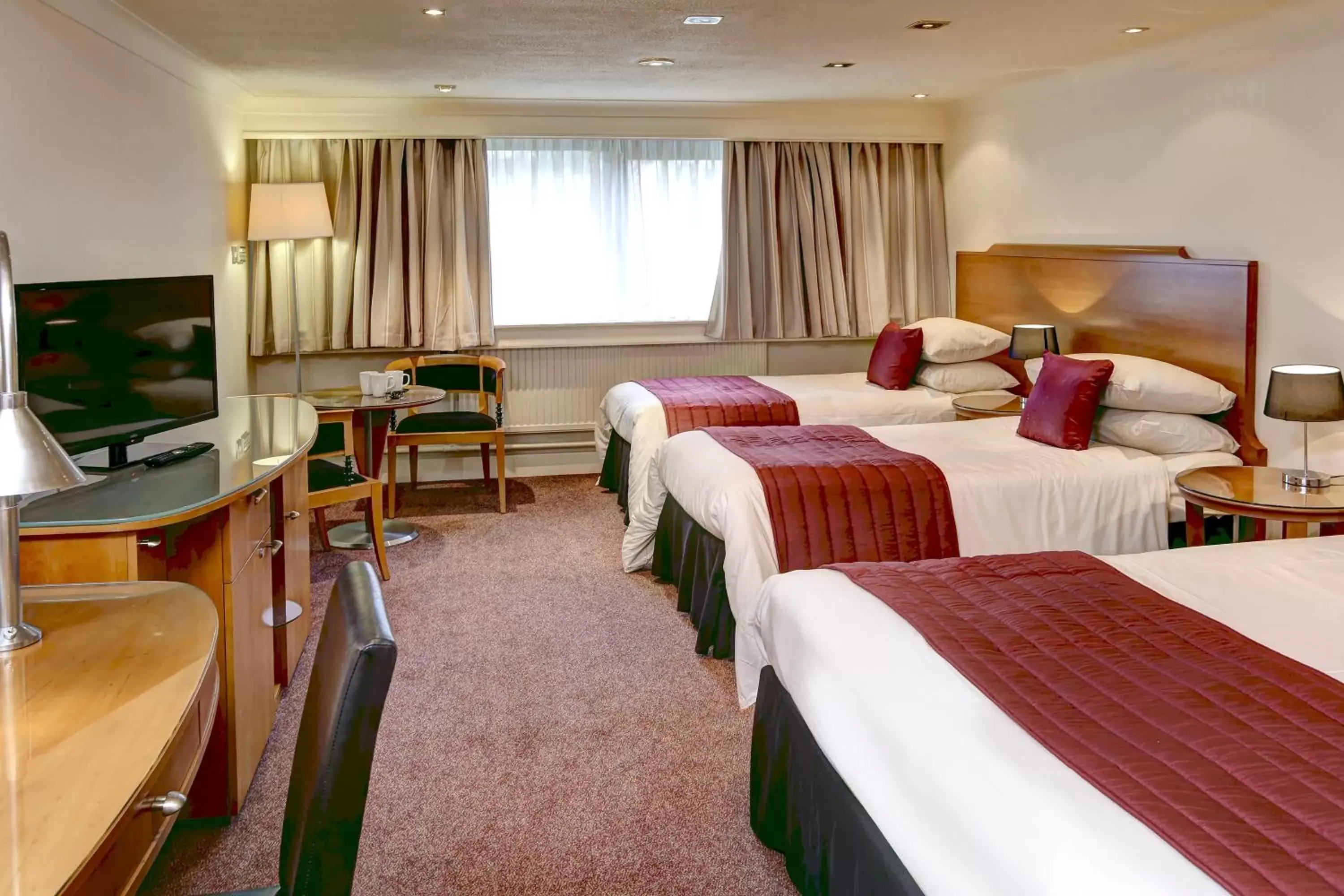 Bed in Best Western Frodsham Forest Hills Hotel